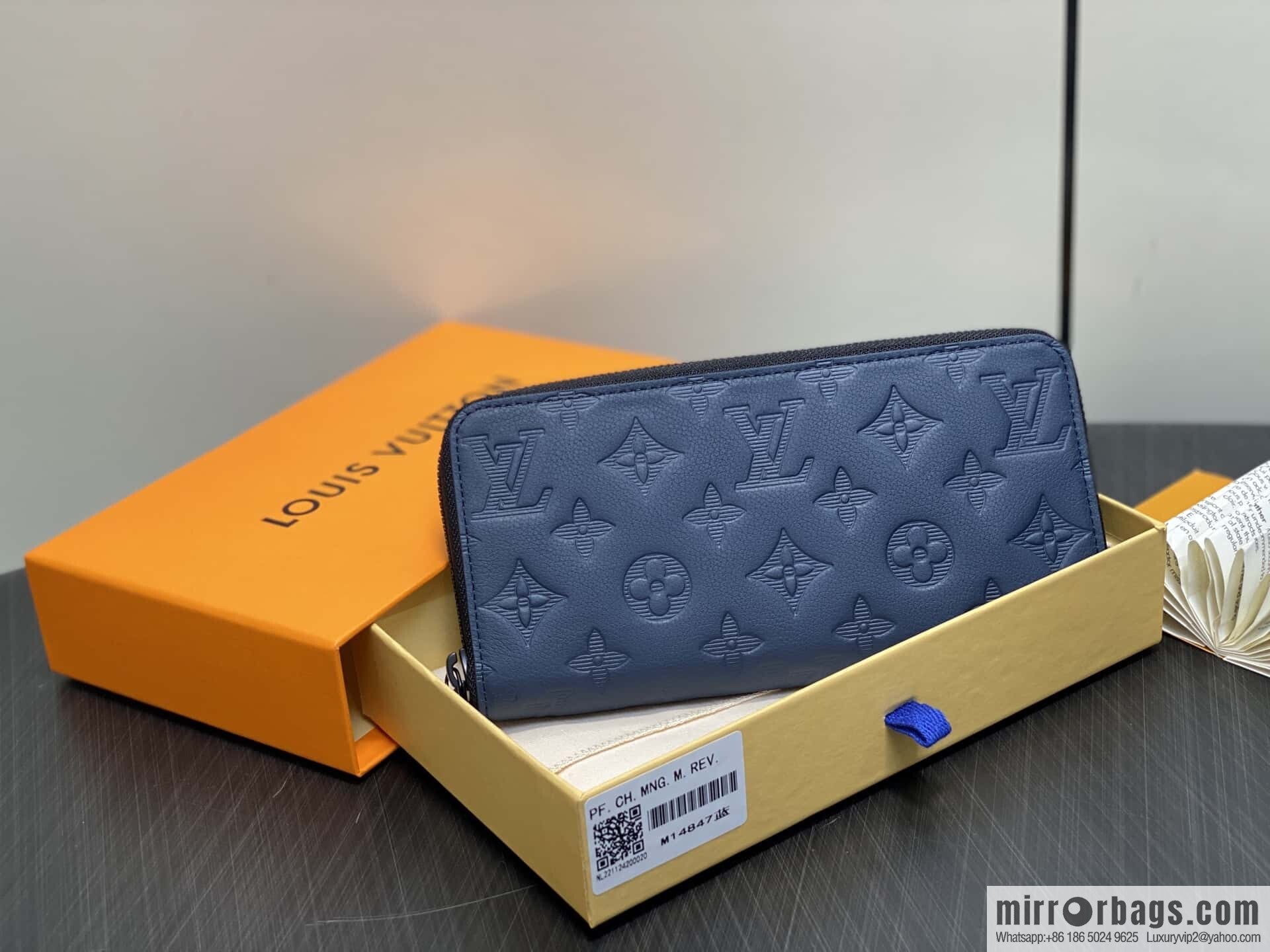 [Premium‑quality] M14847 dark blue, full leather embossed single zipper wallet ZIPPY zipper wallet