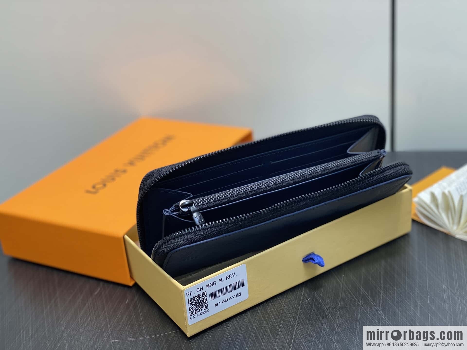 [Premium‑quality] M14847 dark blue, full leather embossed single zipper wallet ZIPPY zipper wallet