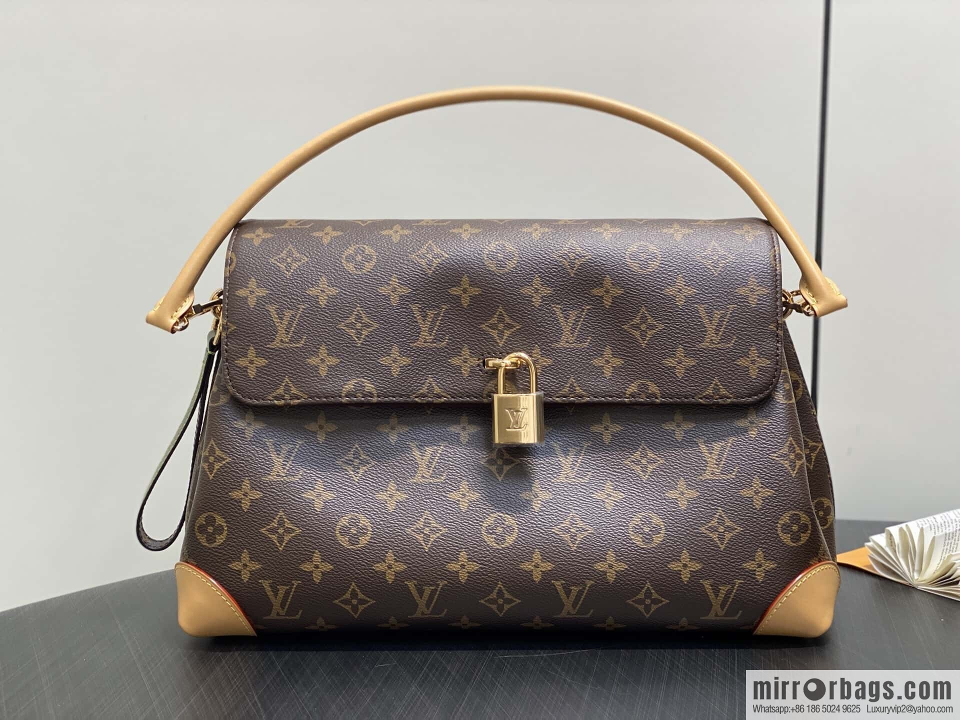 [Boutique‑grade] M14473 monogram lock bag large bag HIDE AWAY medium handbag