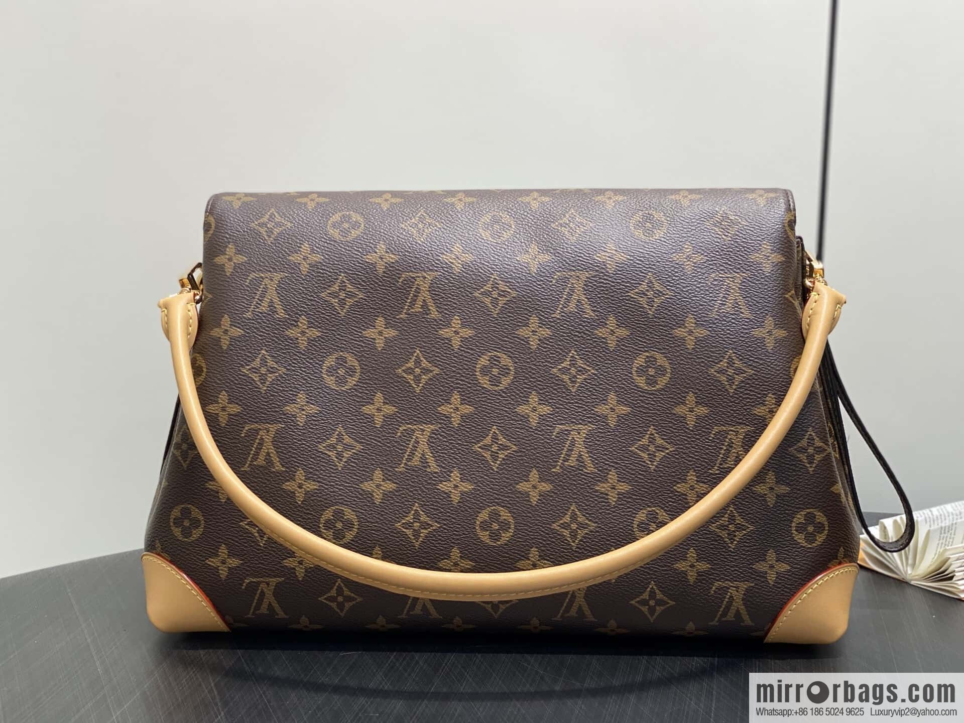 [Boutique‑grade] M14473 monogram lock bag large bag HIDE AWAY medium handbag