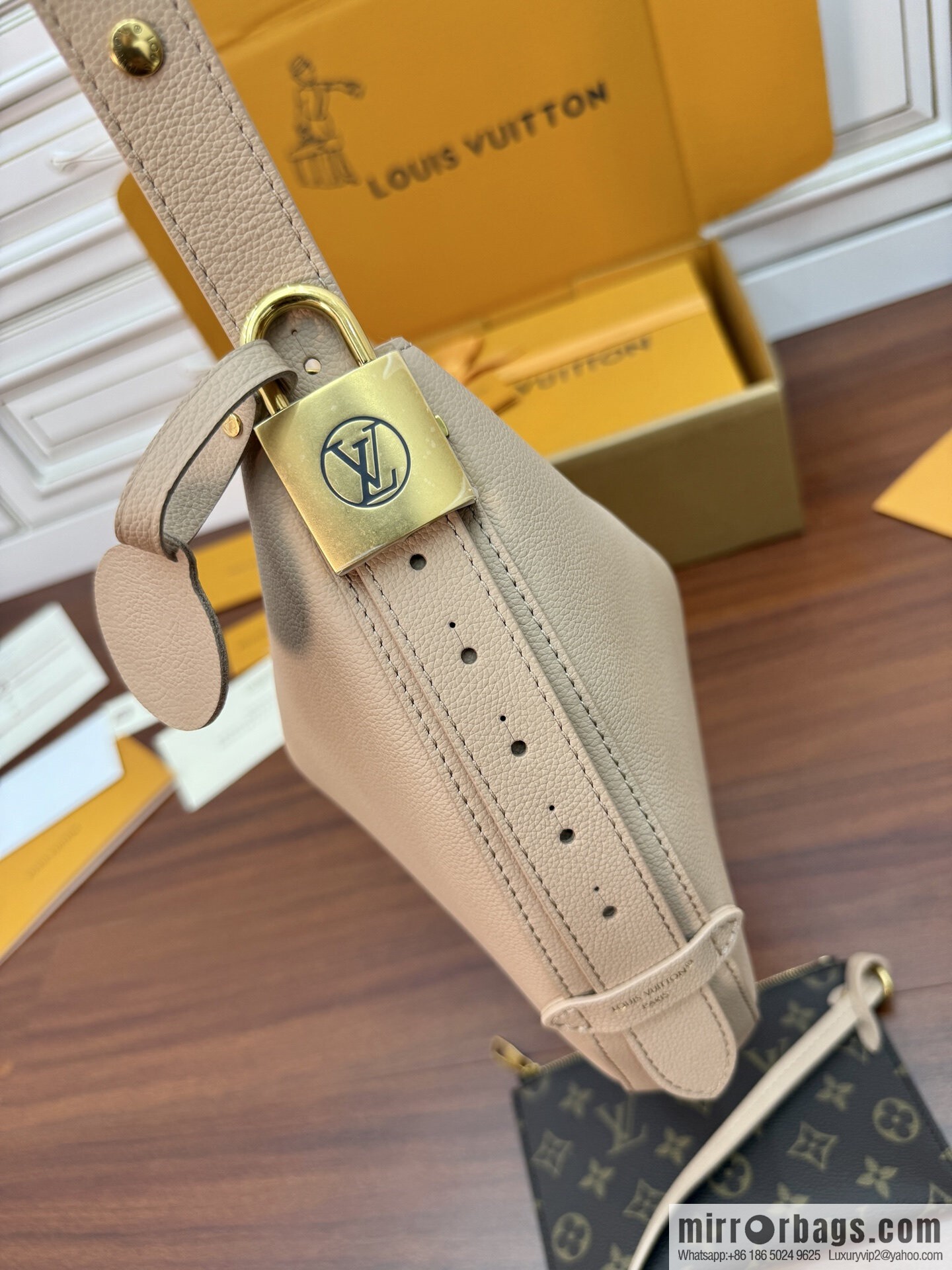 LV M14635 NEW Low Key Cookie MM