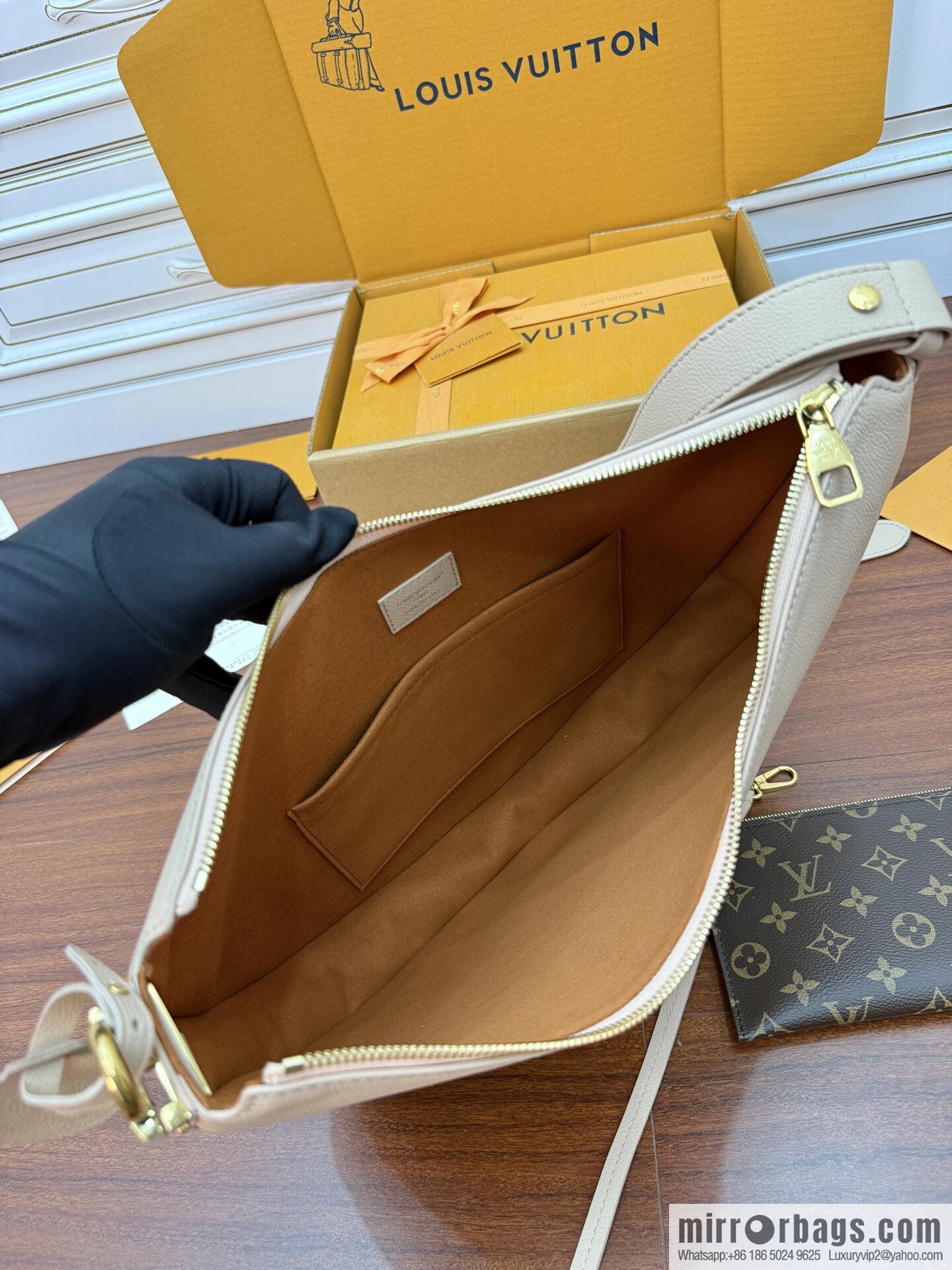 LV M14635 NEW Low Key Cookie MM