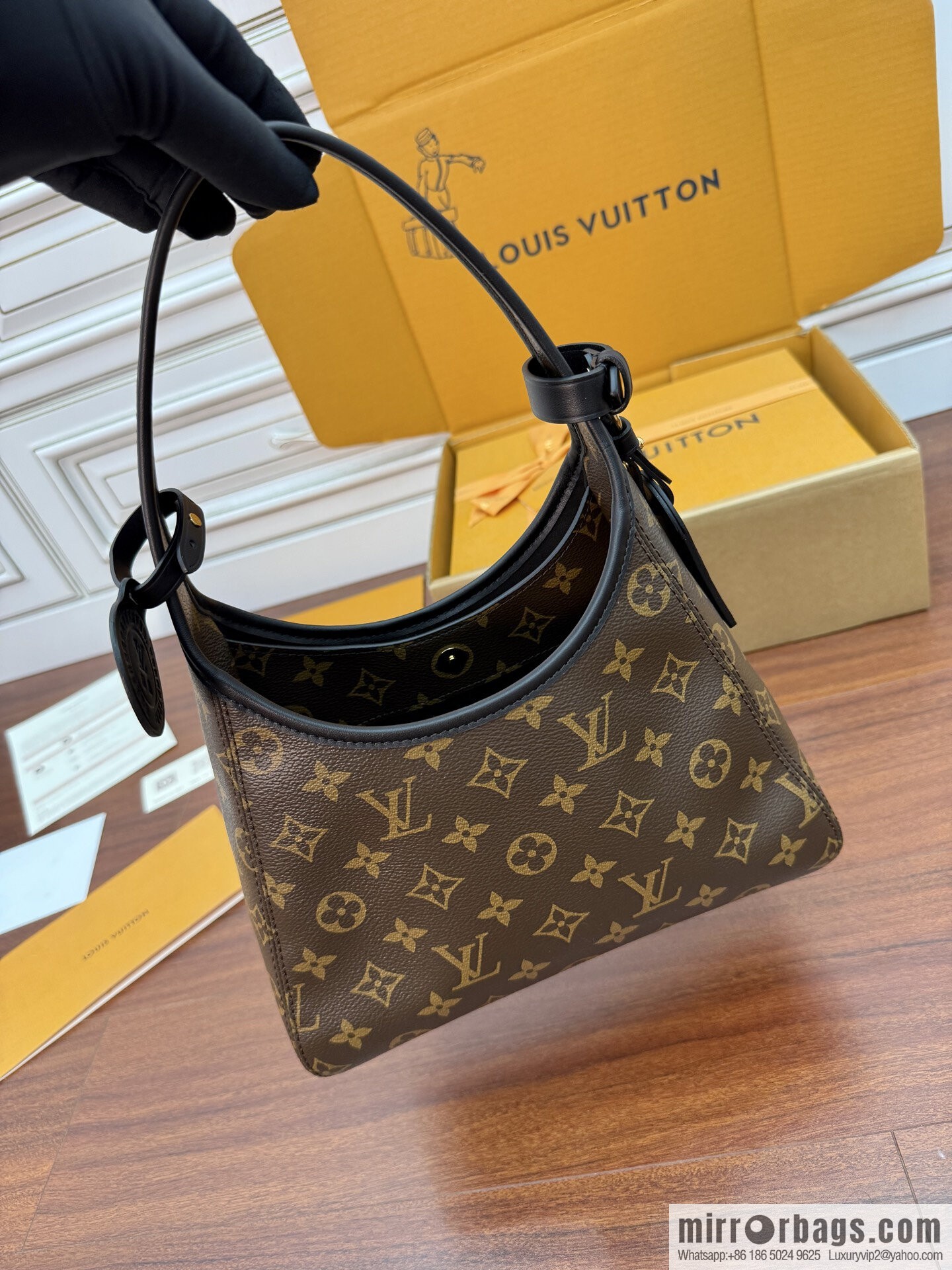 LV M12940 NEW The Drop PM