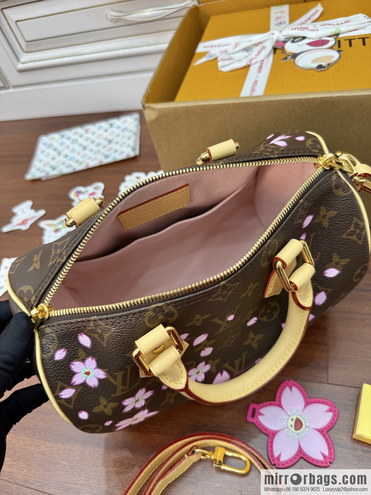 M14174 LV x TM Speedy Bandoulière 25