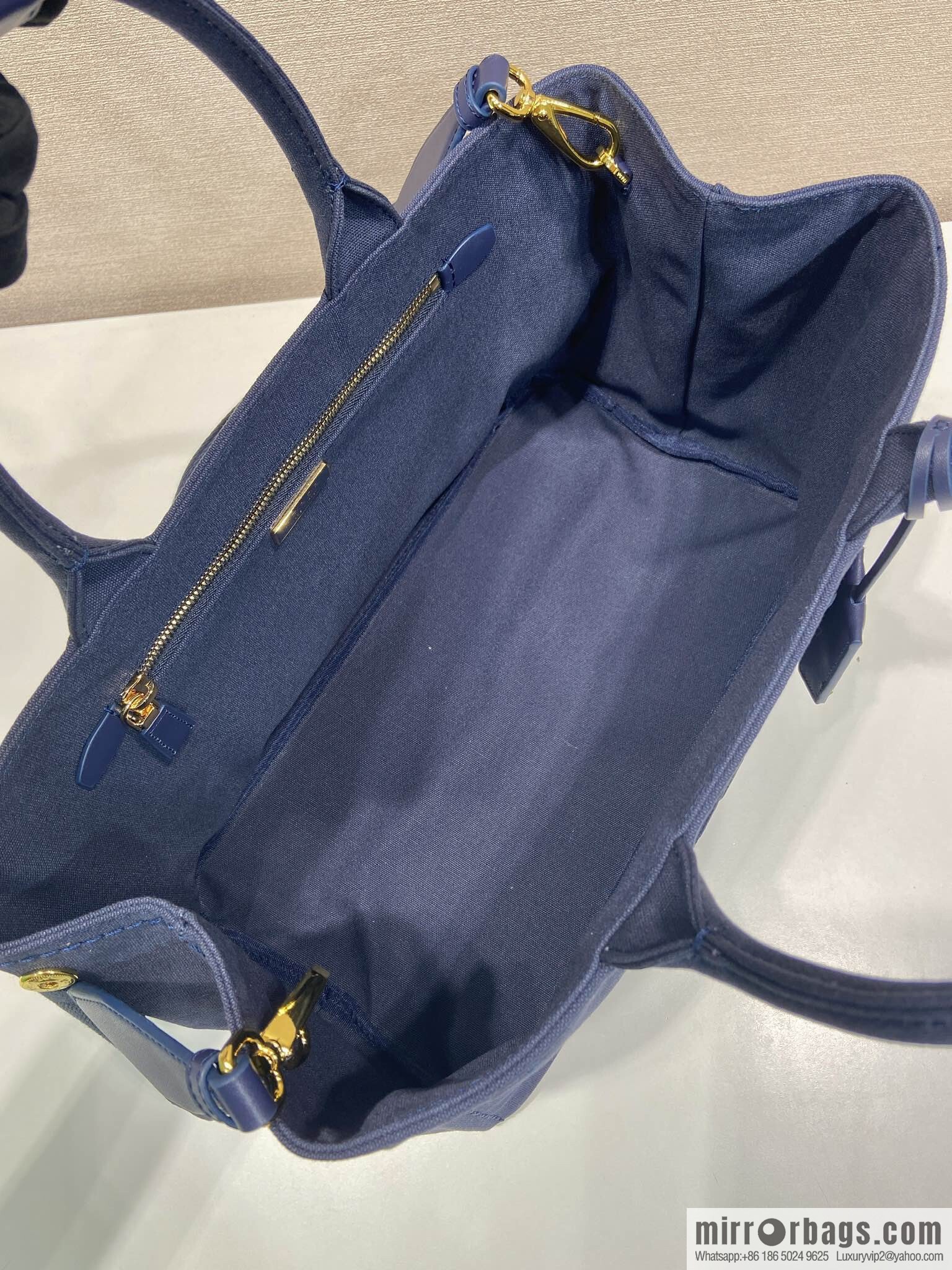 PRADA 🎉 new handbag 🎉 1BG554 M🎉🎉