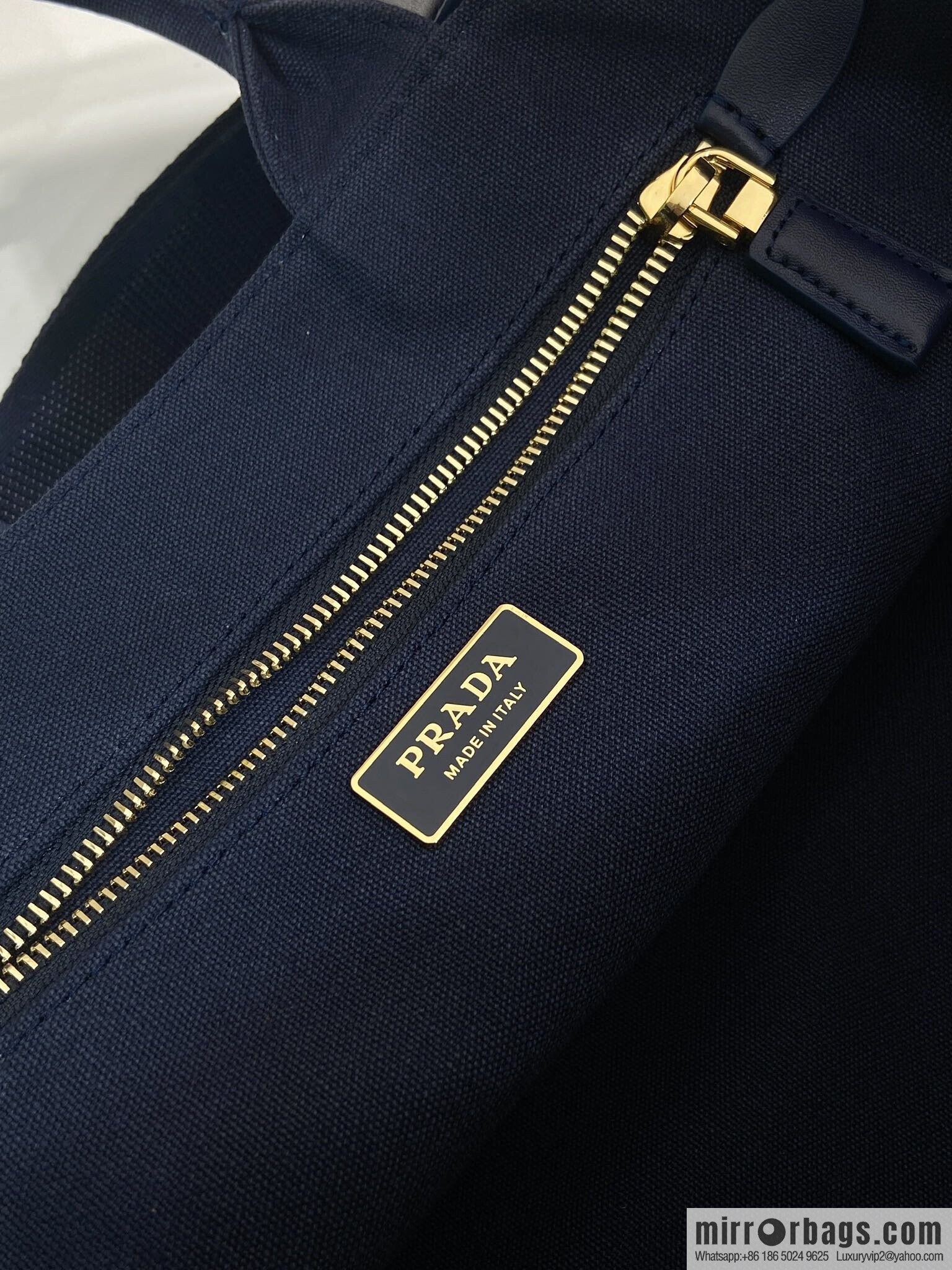 PRADA 🎉 new handbag 🎉 1BG554 M🎉🎉