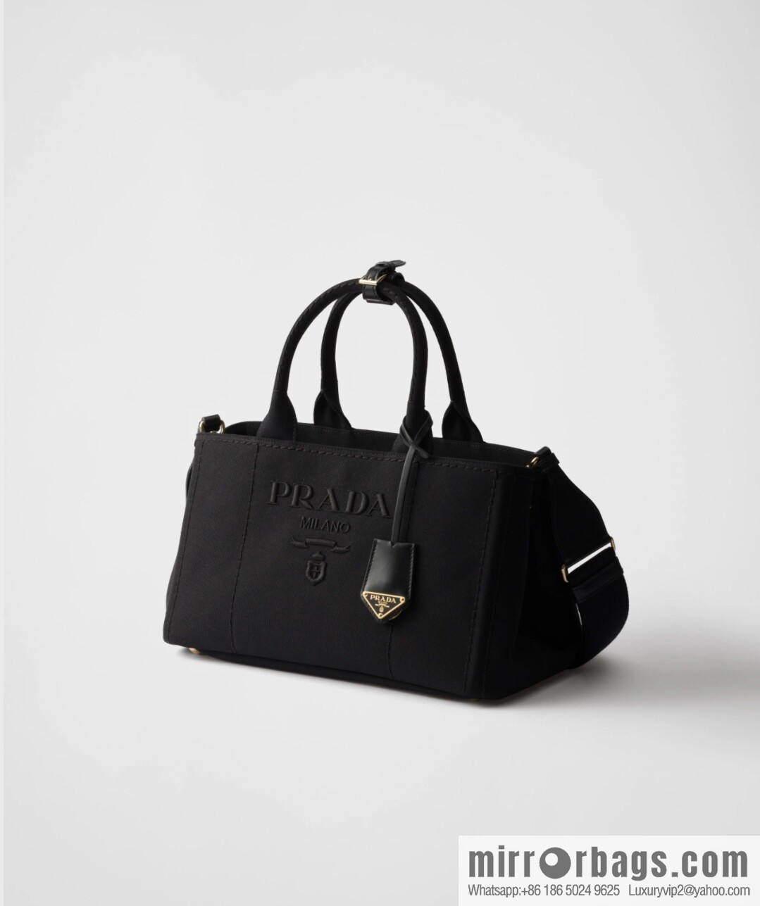 PRADA 🎉 new handbag 🎉 1BG554 medium 🎉🎉 black