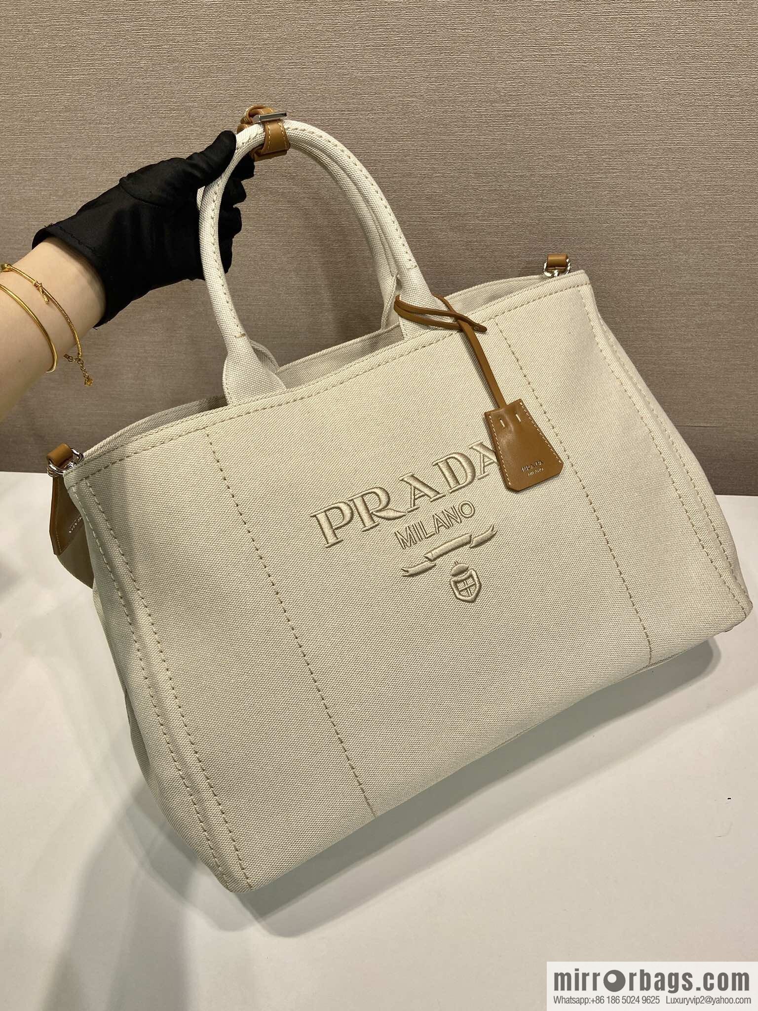 PRADA 🎉 new tote bag 🎉 2VG131 men's 🎉🎉 beige