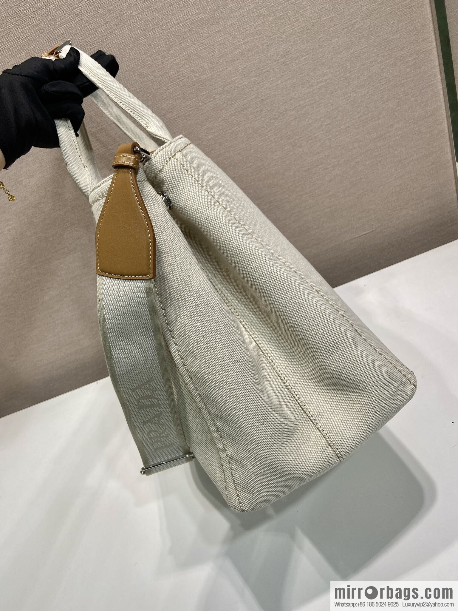 PRADA 🎉 new tote bag 🎉 2VG131 men's 🎉🎉 beige