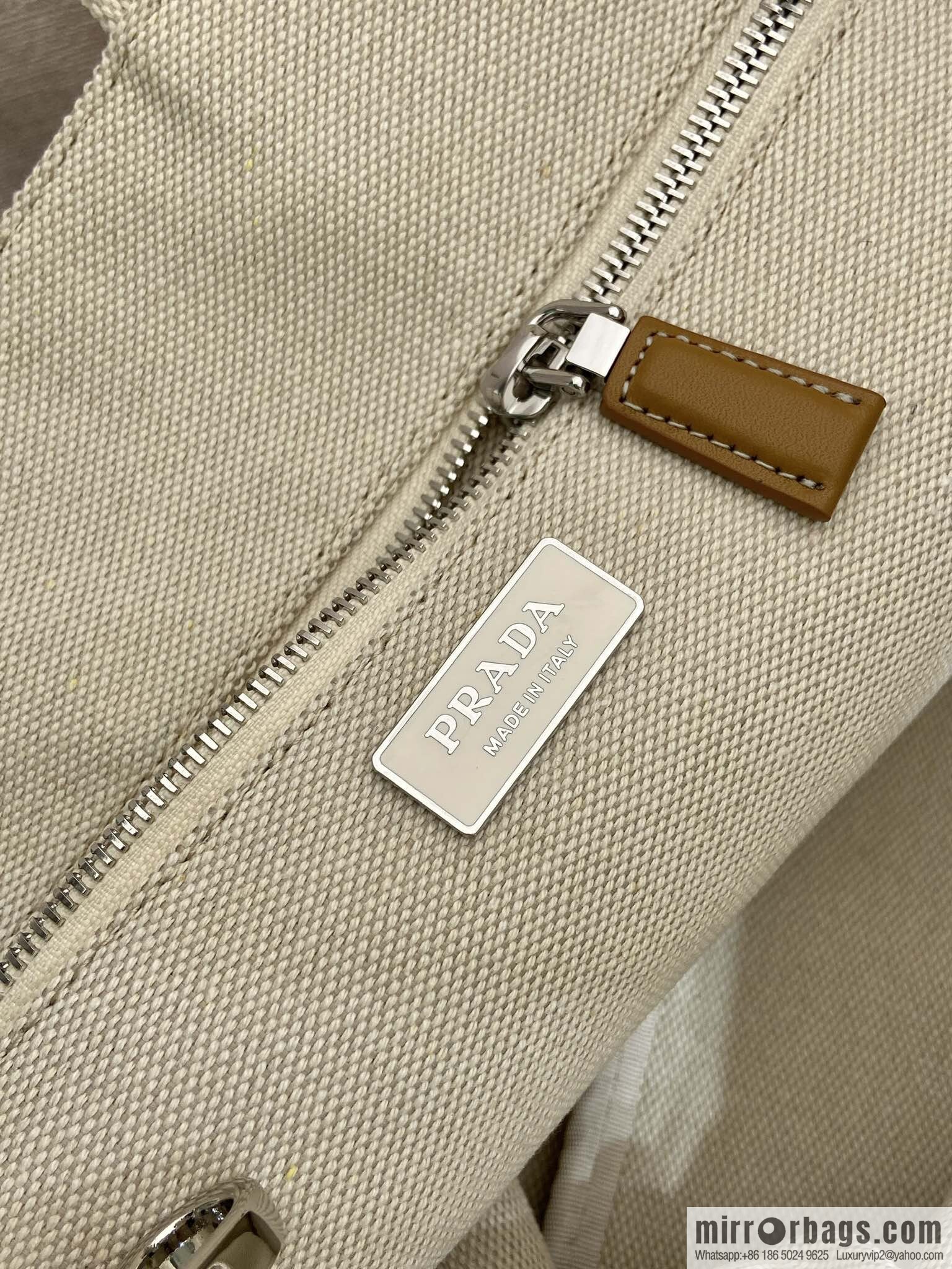 PRADA 🎉 new tote bag 🎉 2VG131 men's 🎉🎉 beige