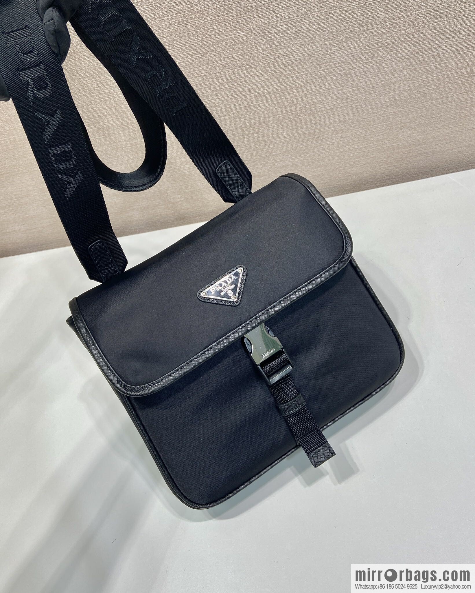 PRADA 🎉 New 🎉 2VD077 shoulder bag🎉🎉