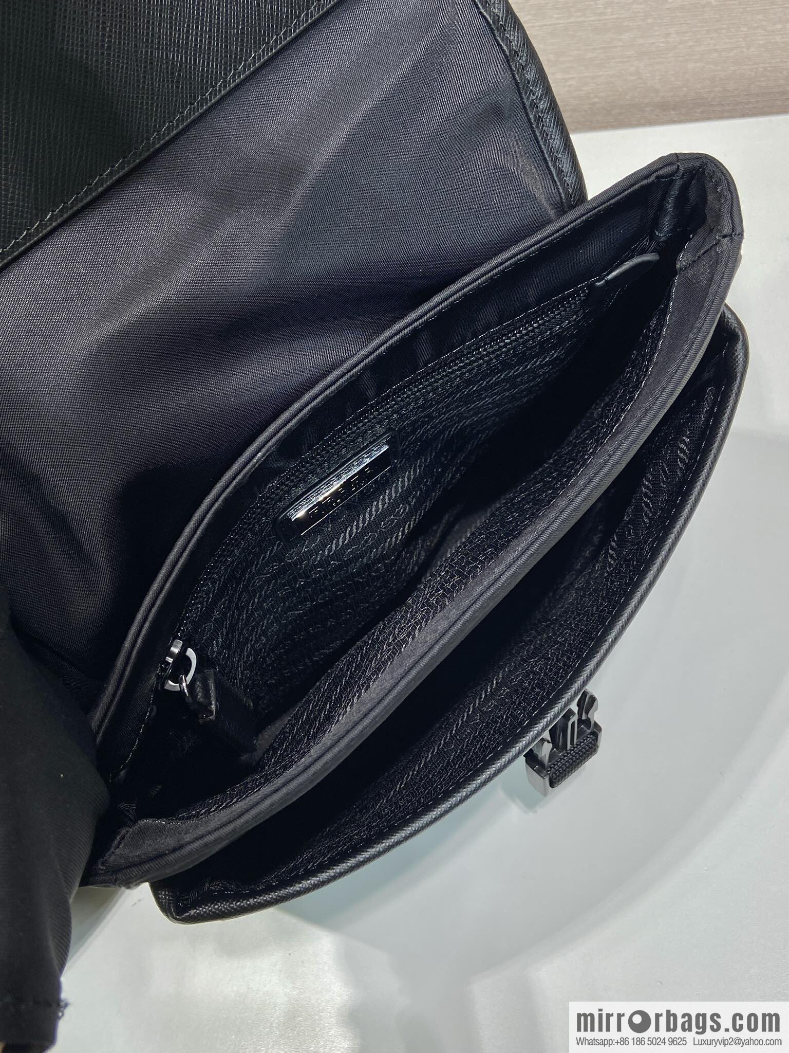 PRADA 🎉 New 🎉 2VD077 shoulder bag🎉🎉