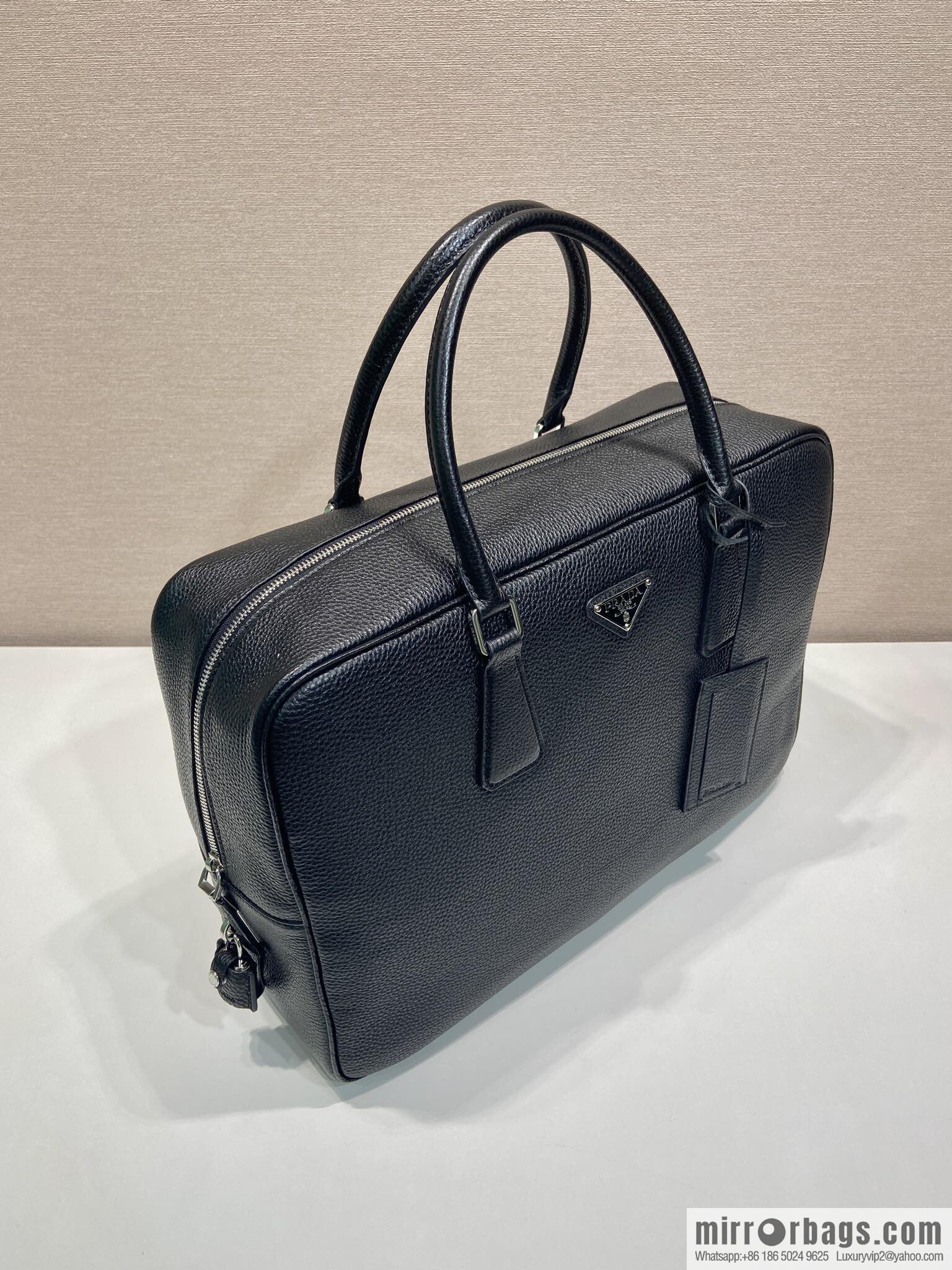 PRADA ๐ new briefcase ๐ 2VE027 with lock ๐๐ black