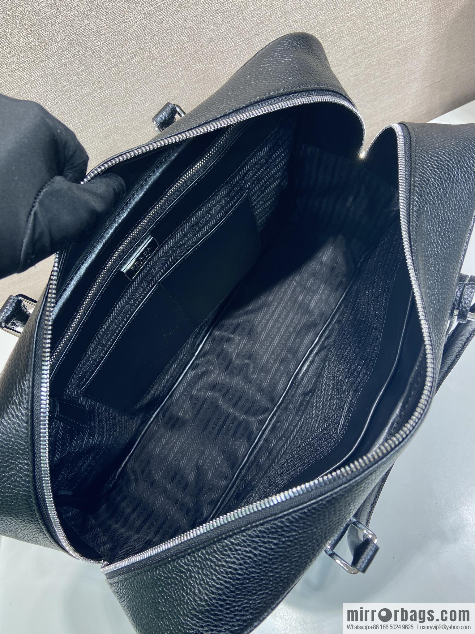 PRADA ๐ new briefcase ๐ 2VE027 with lock ๐๐ black