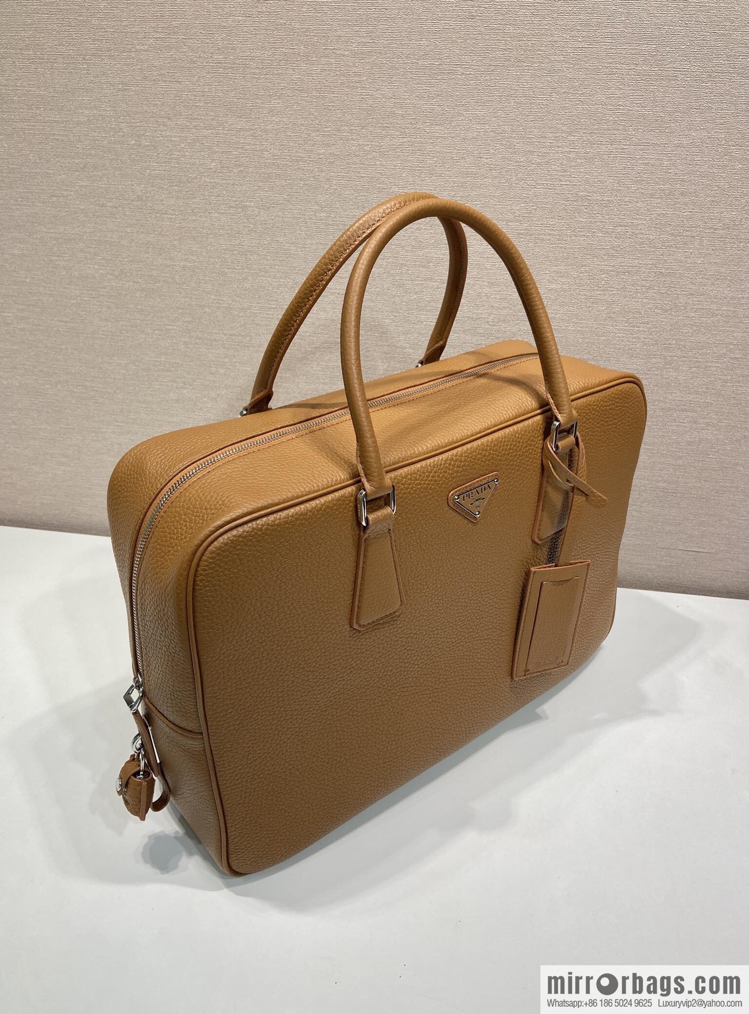 PRADA 🎉 new briefcase 🎉 2VE027 with lock 🎉🎉 caramel color