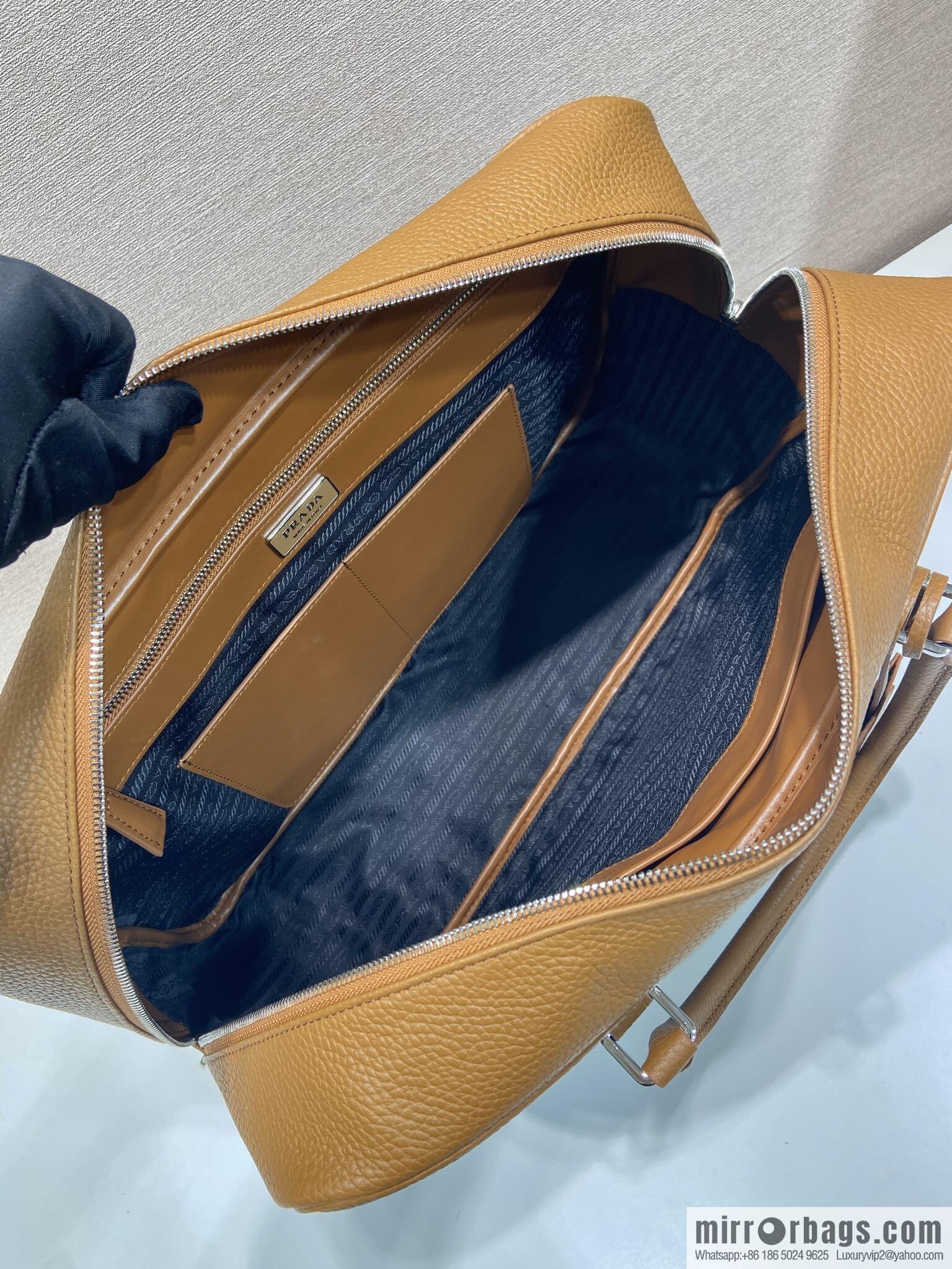 PRADA 🎉 new briefcase 🎉 2VE027 with lock 🎉🎉 caramel color