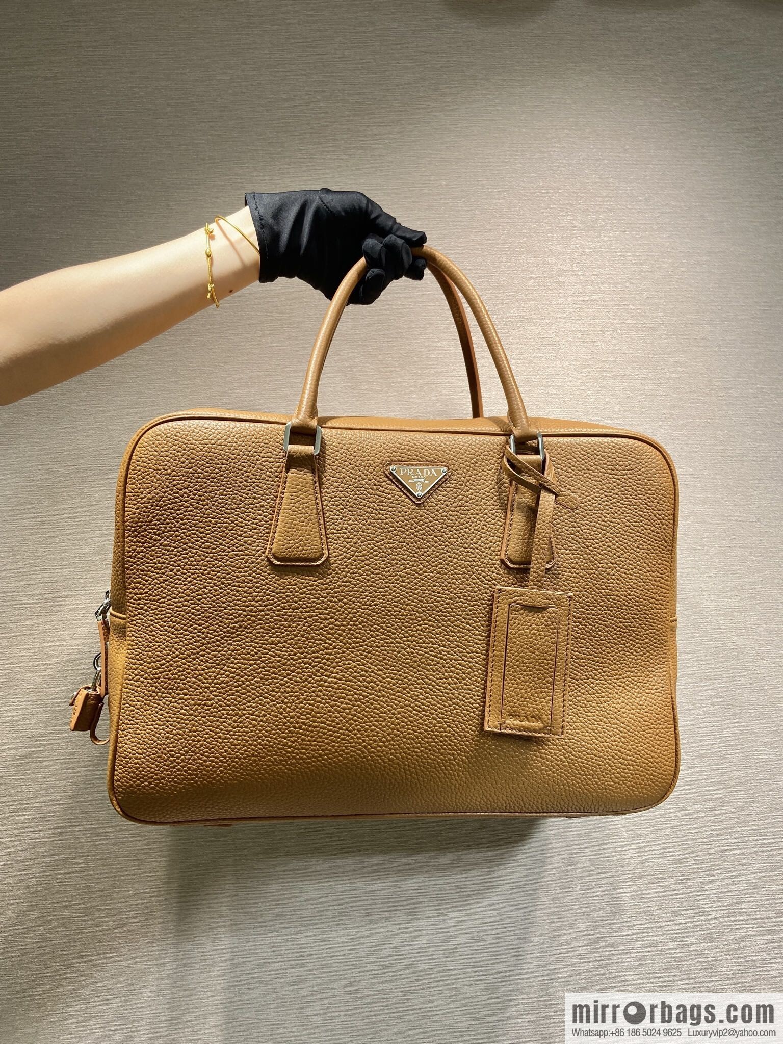 PRADA 🎉 new briefcase 🎉 2VE027 with lock 🎉🎉 caramel color