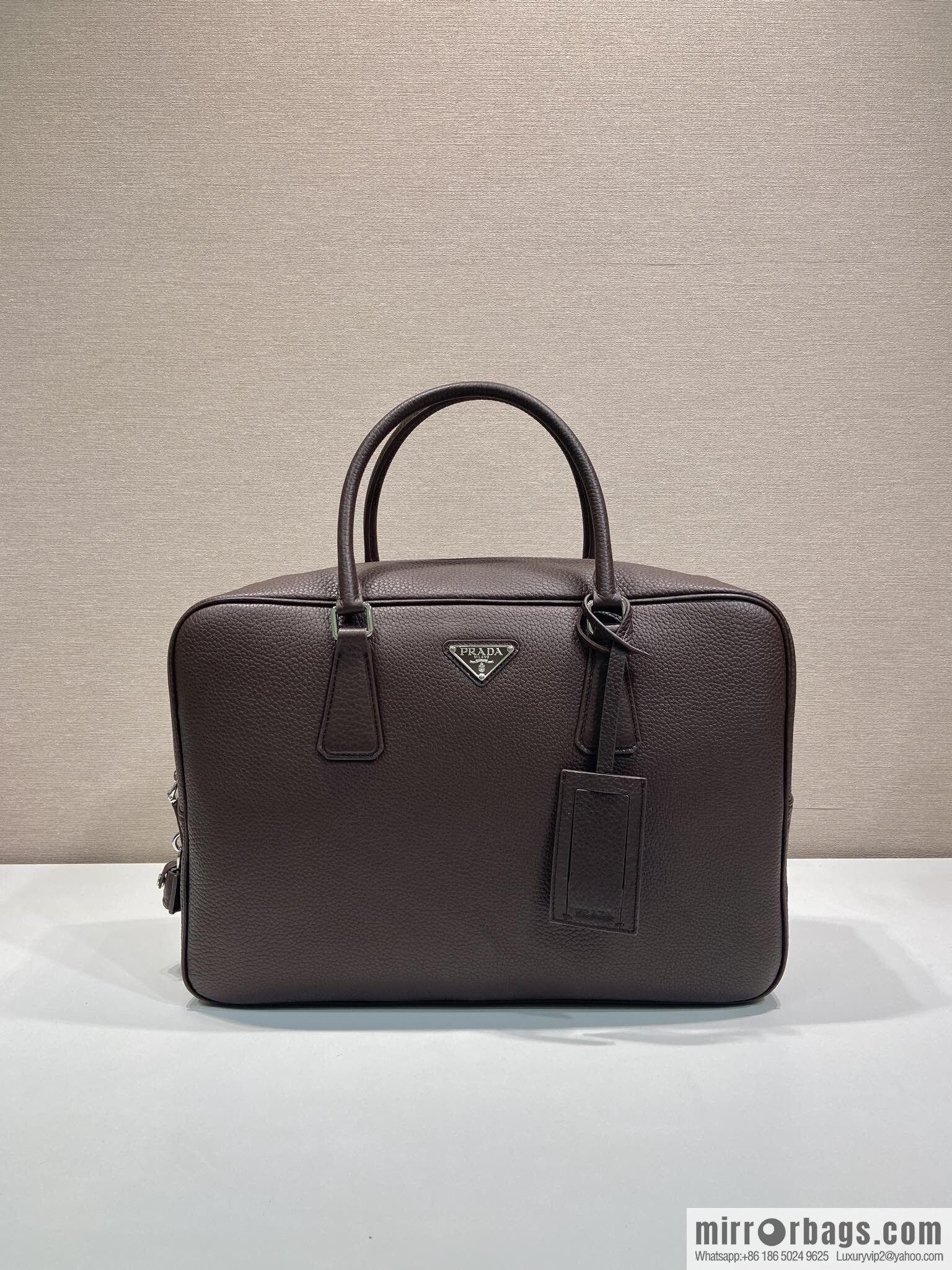 PRADA 🎉 new briefcase 🎉 2VE027 with lock 🎉🎉 coffee color