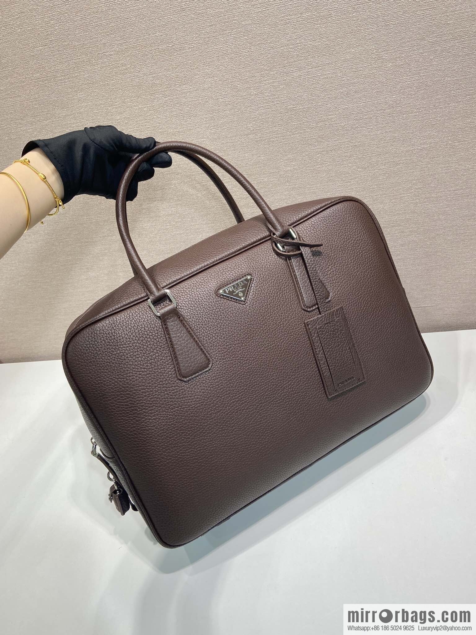 PRADA 🎉 new briefcase 🎉 2VE027 with lock 🎉🎉 coffee color