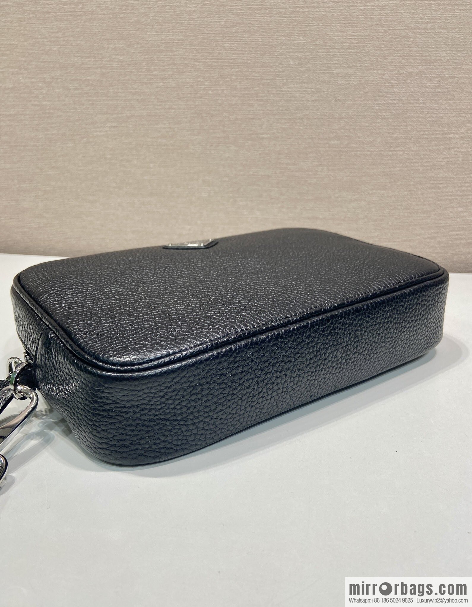 PRADA 🎉 new handbag 🎉 2VF017 🎉🎉 black
