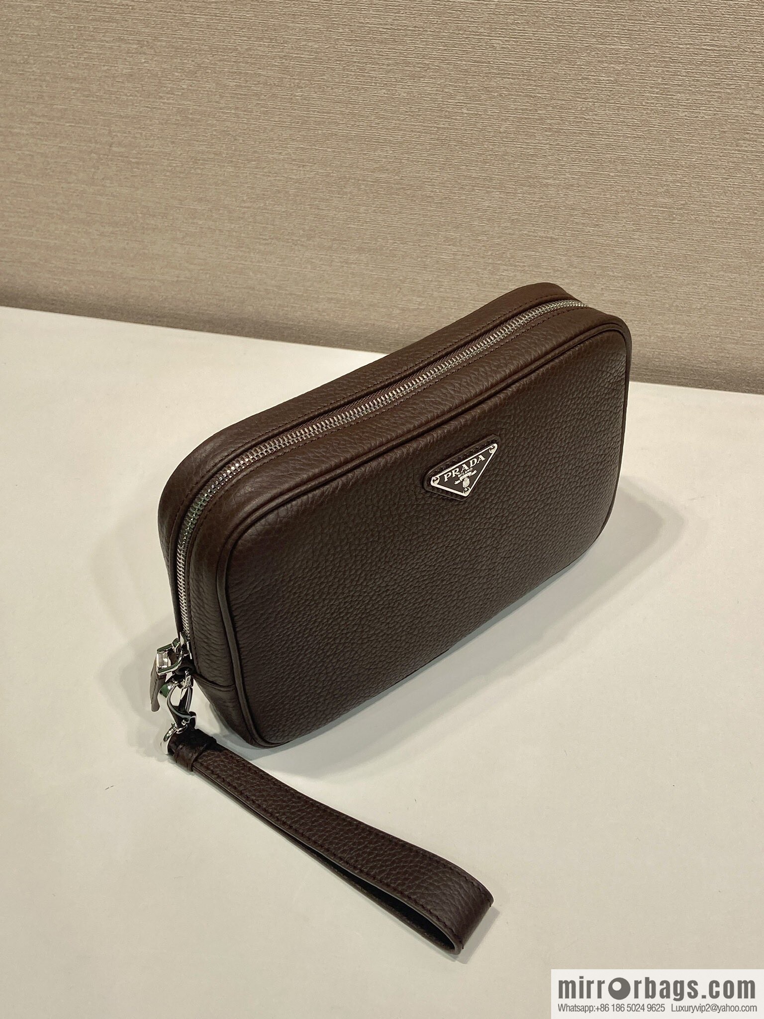 PRADA 🎉 new handbag 🎉 2VF017 🎉🎉 coffee color