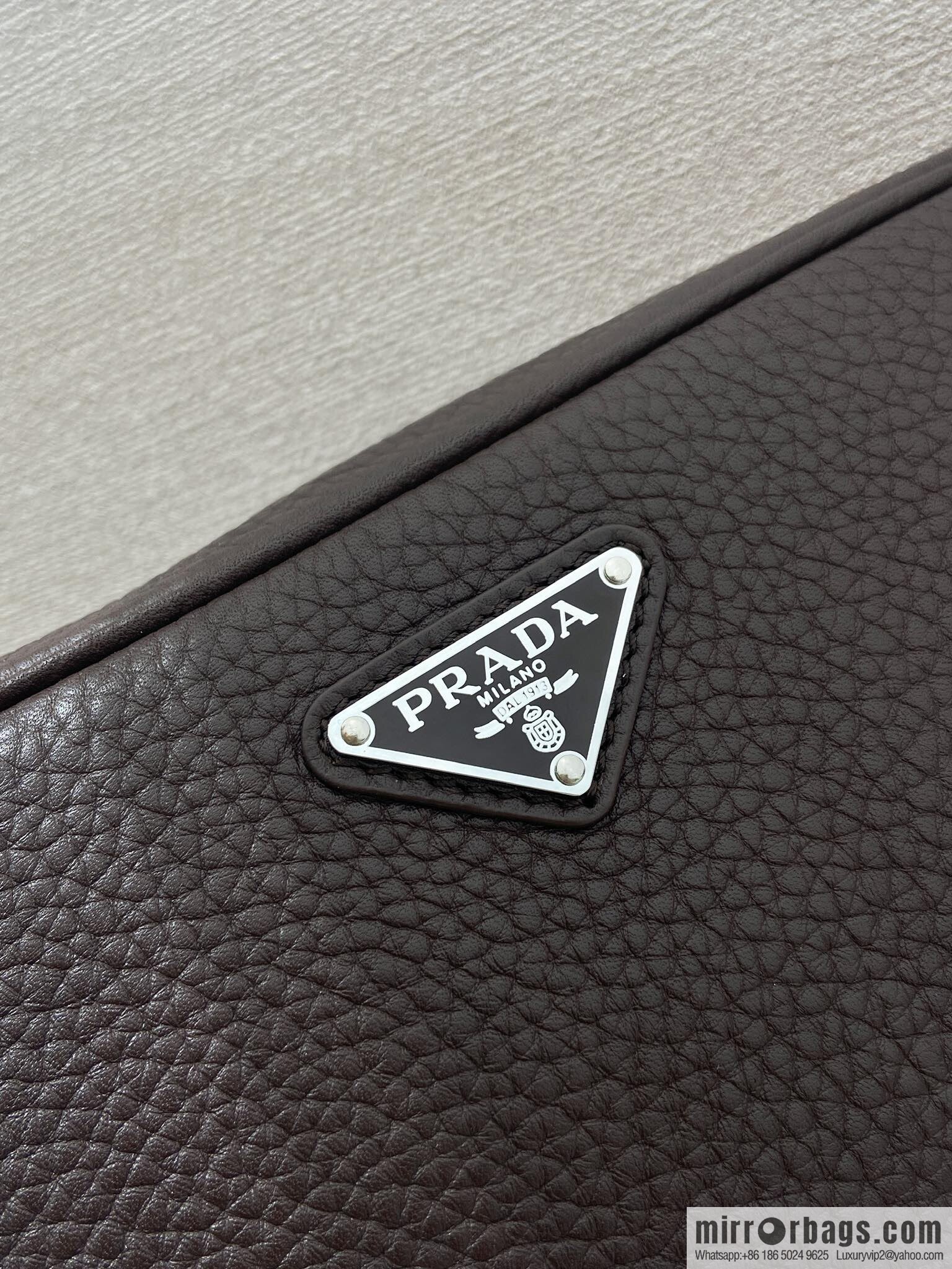 PRADA 🎉 new handbag 🎉 2VF017 🎉🎉 coffee color