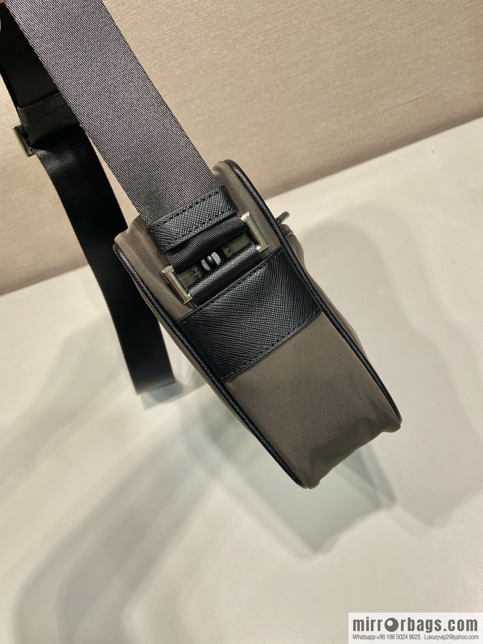 PRADA 🎉 classic new 🎉 2VH048 arrival new color 🎉🎉 gray