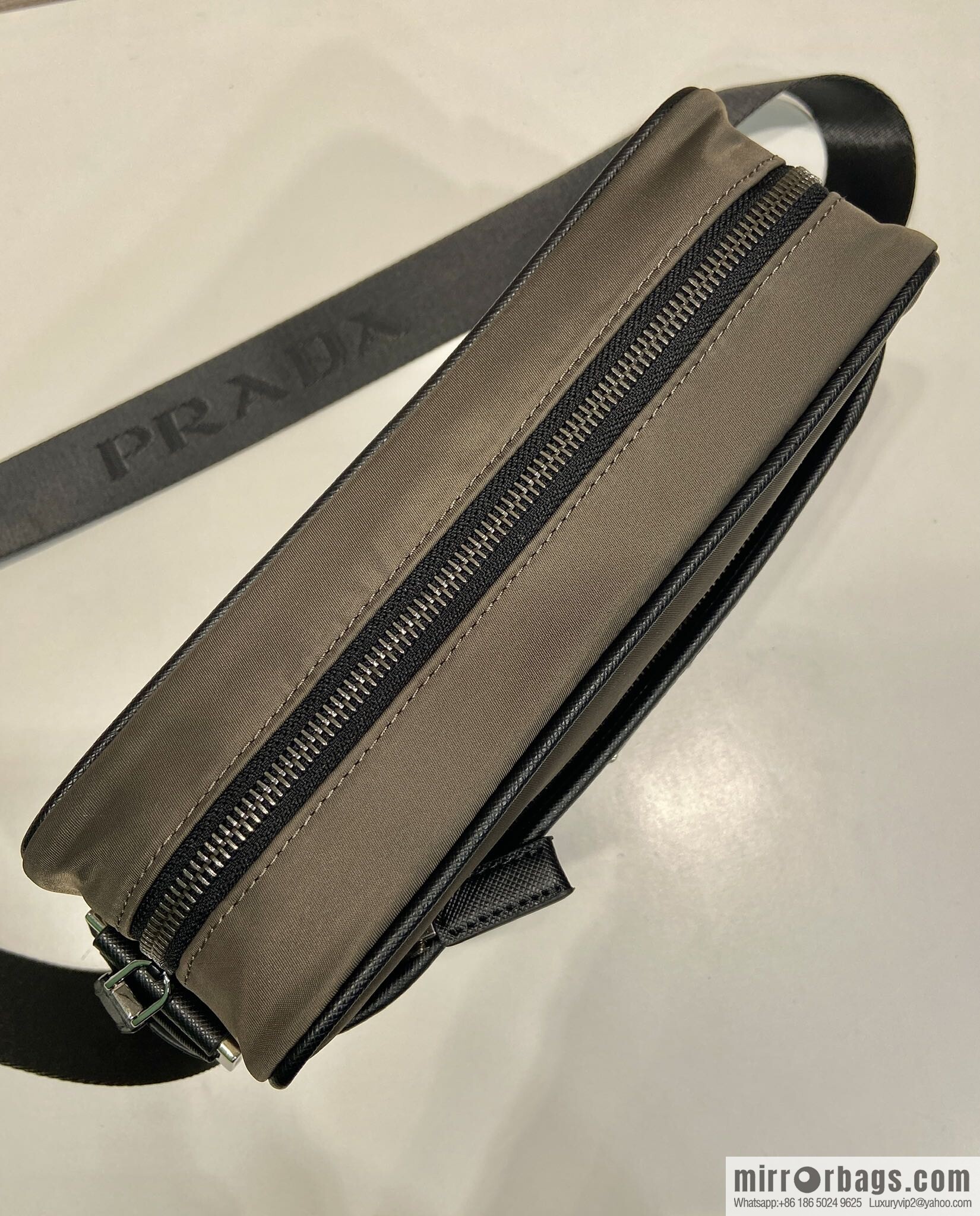 PRADA 🎉 classic new 🎉 2VH048 arrival new color 🎉🎉 gray