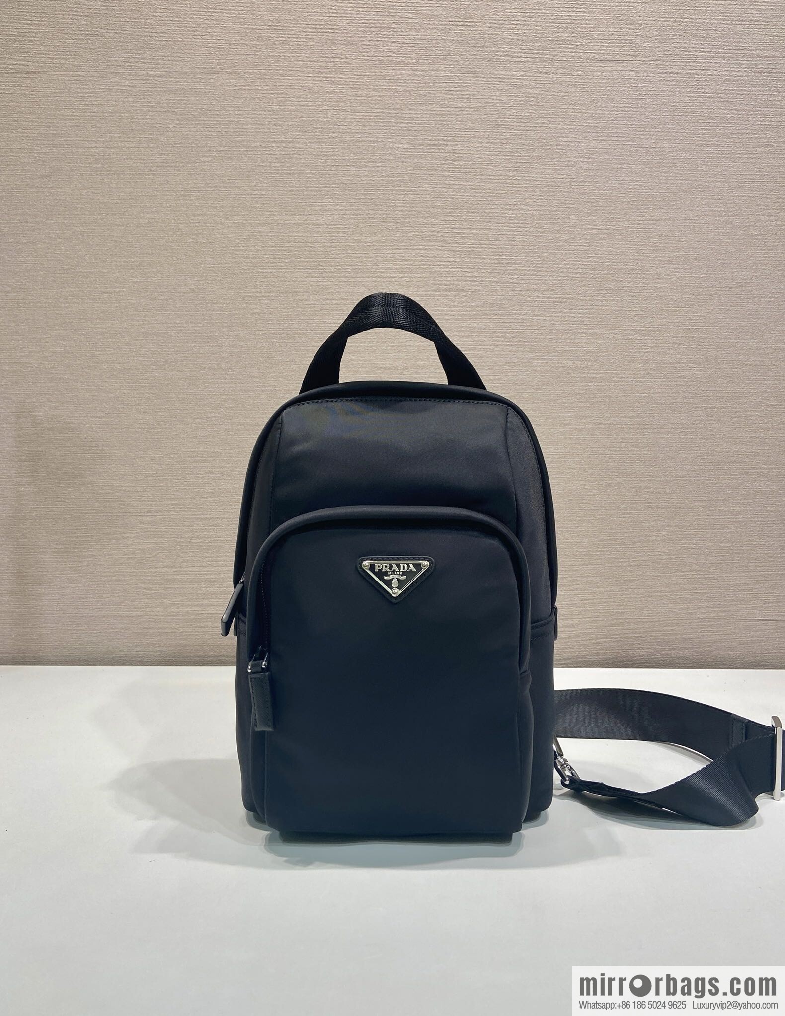 PRADA 🎉 new breast bag 🎉🎉 2VZ116 🎉🎉 black