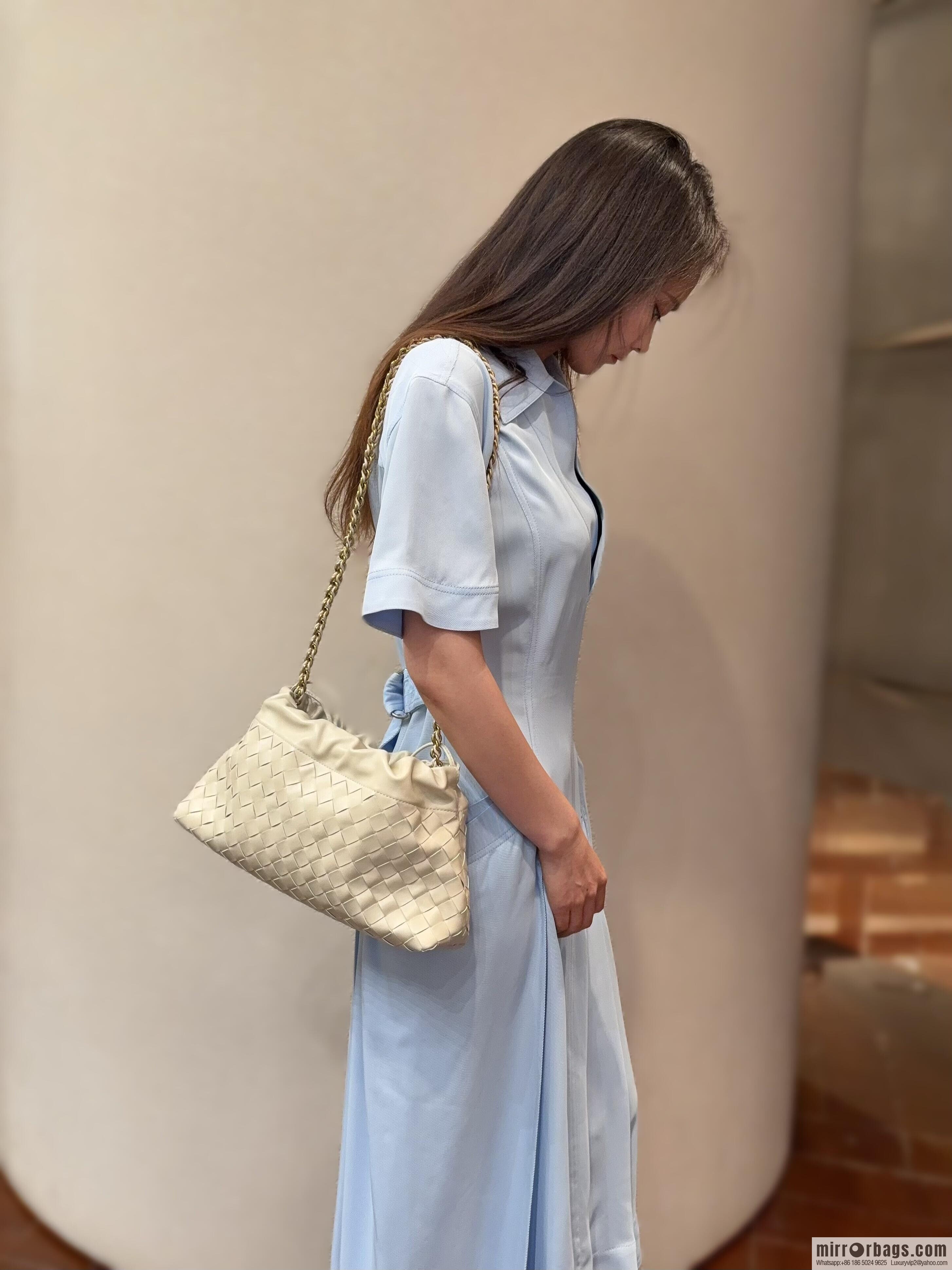 BV Dustbag Notte Clutch 839394 Sea Salt White