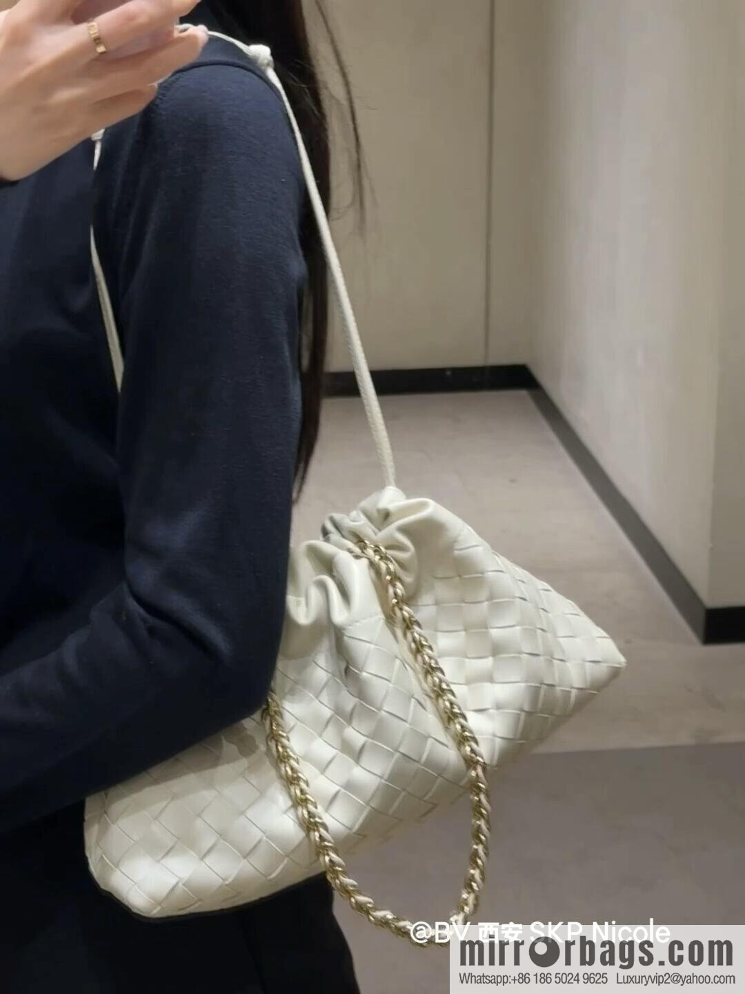 BV Dustbag Notte Clutch 839394 Sea Salt White