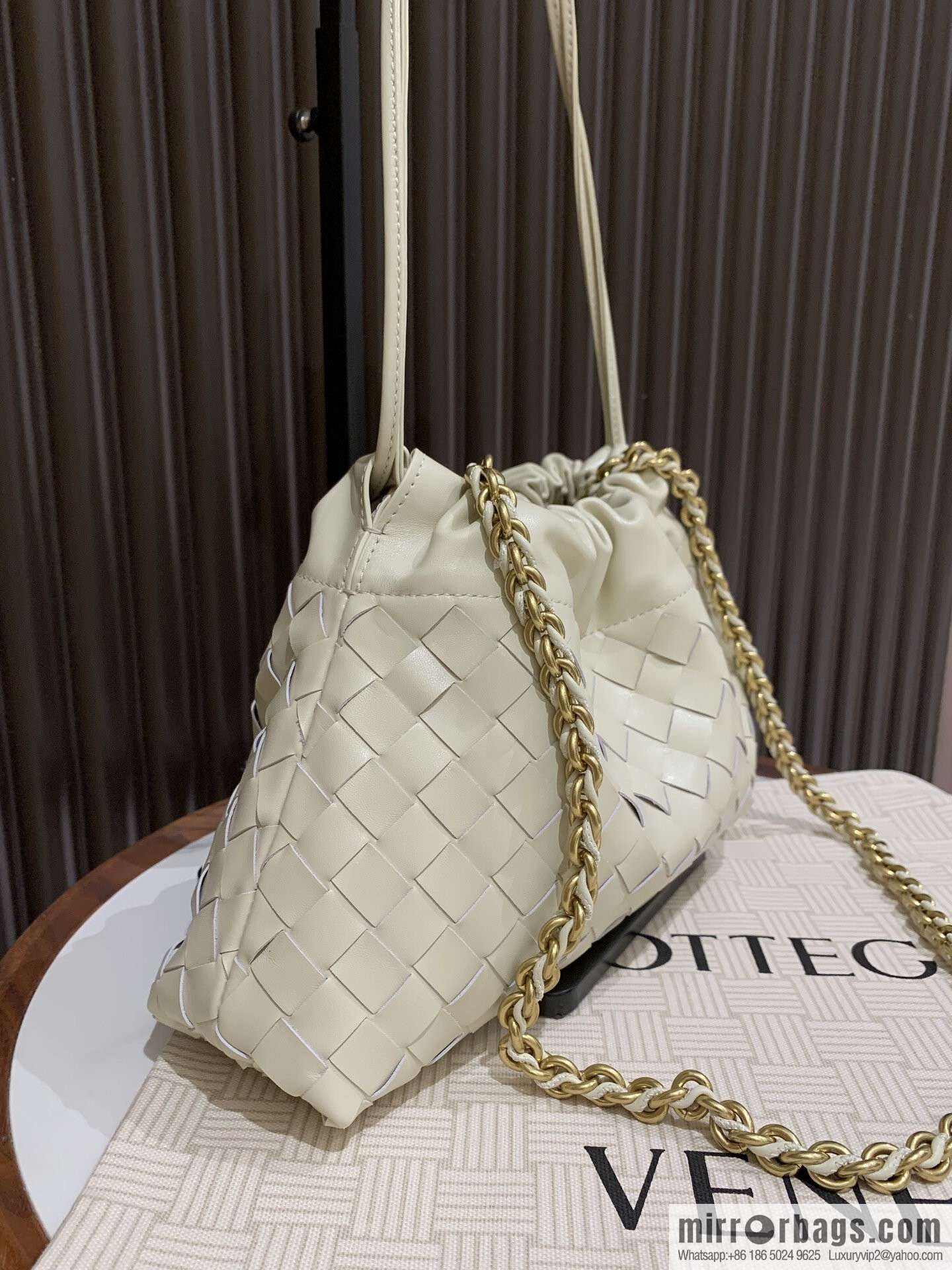 BV Dustbag Notte Clutch 839394 Sea Salt White