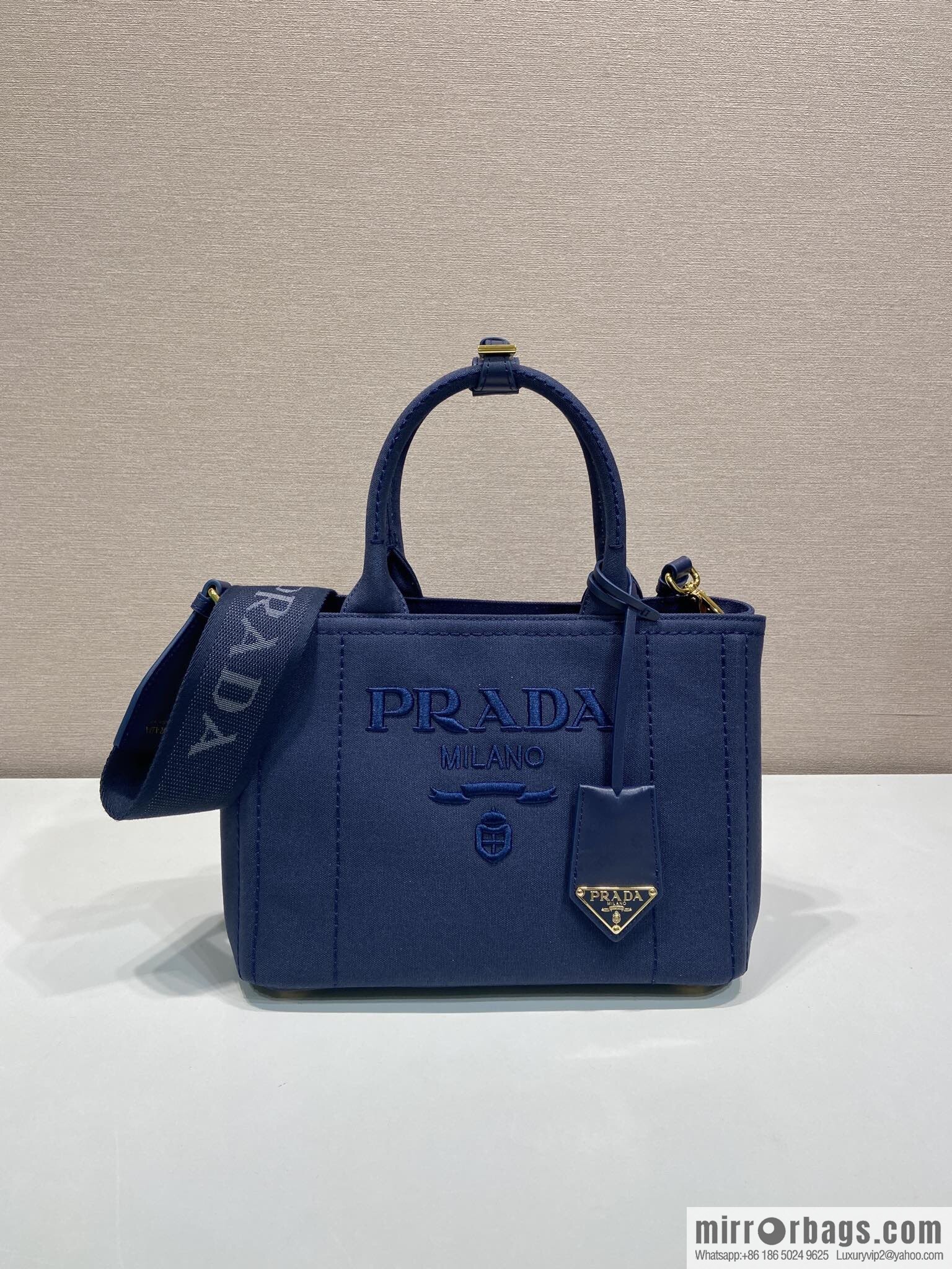 PRADA 🎉 new handbag 🎉 1BG464S 🎉🎉 blue
