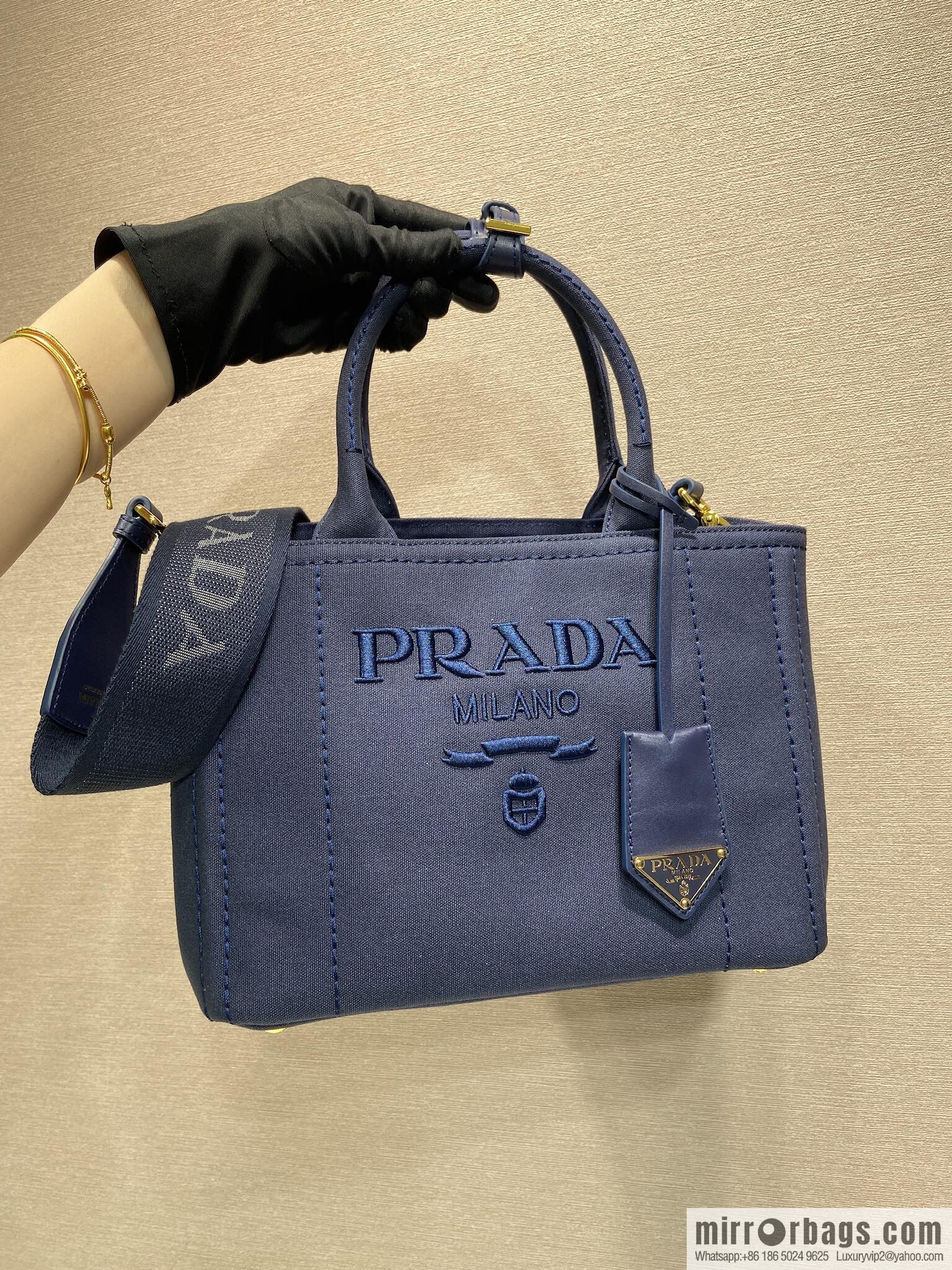 PRADA 🎉 new handbag 🎉 1BG464S 🎉🎉 blue