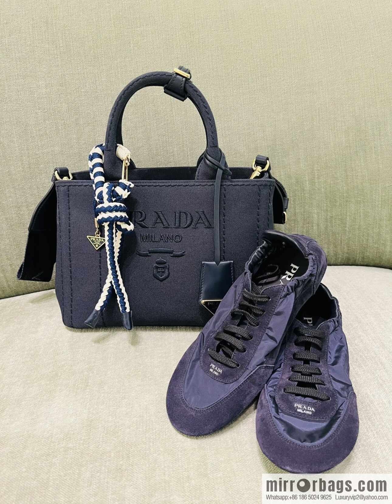 PRADA 🎉 new handbag 🎉 1BA038 mini 🎉🎉 blue