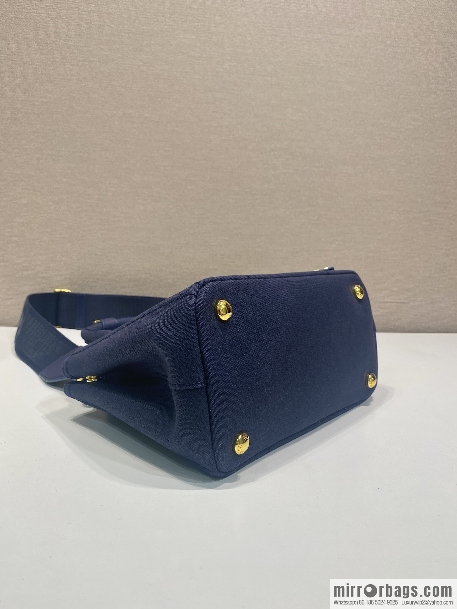 PRADA 🎉 new handbag 🎉 1BA038 mini 🎉🎉 blue