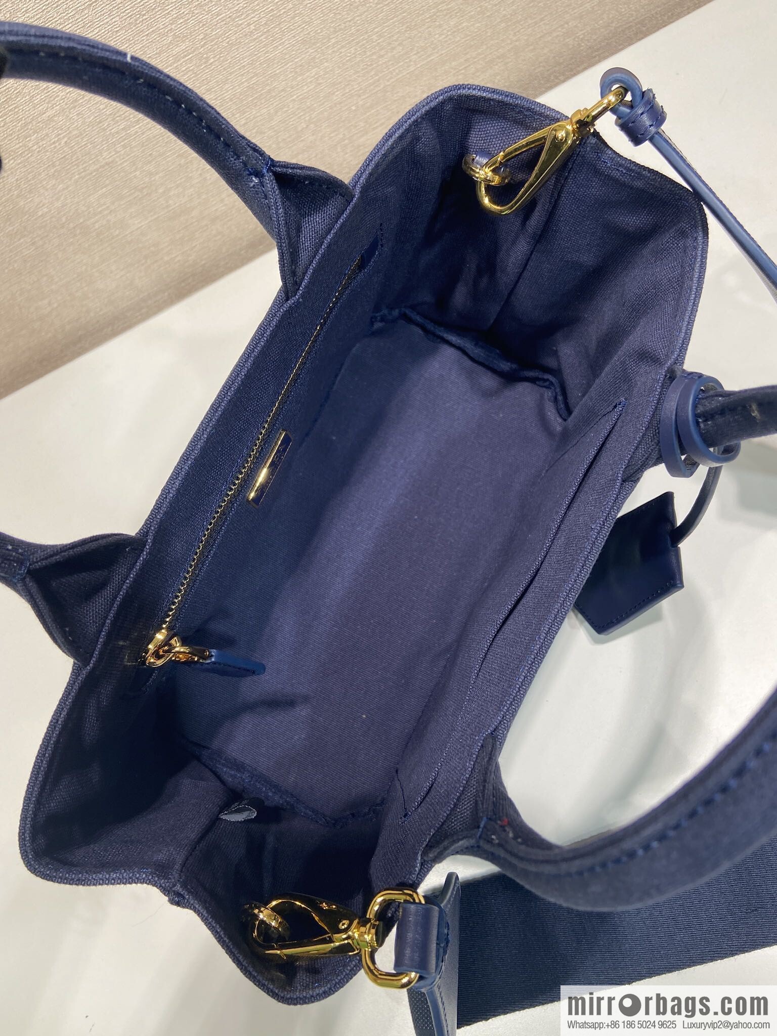 PRADA 🎉 new handbag 🎉 1BA038 mini 🎉🎉 blue