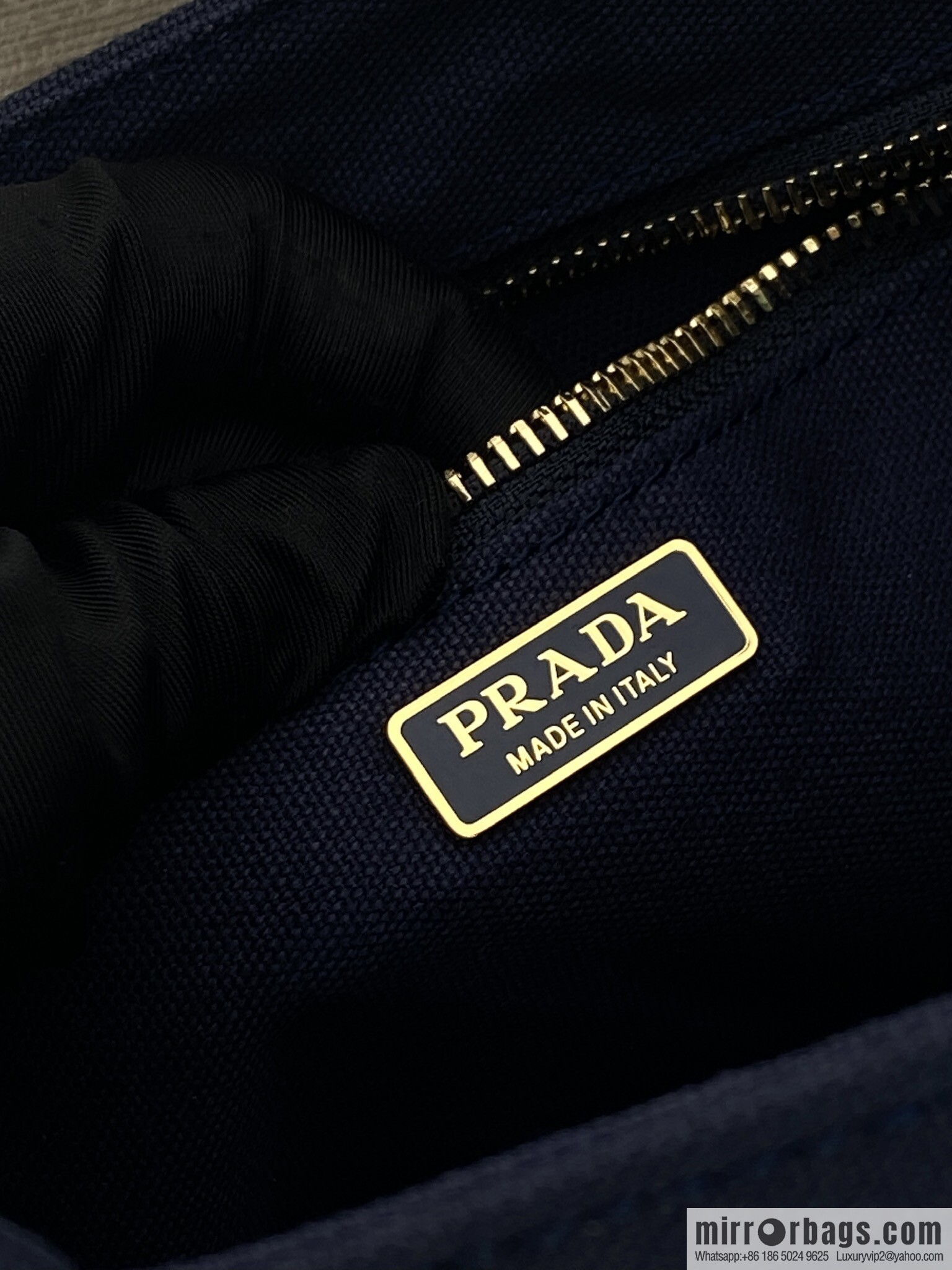 PRADA 🎉 new handbag 🎉 1BA038 mini 🎉🎉 blue