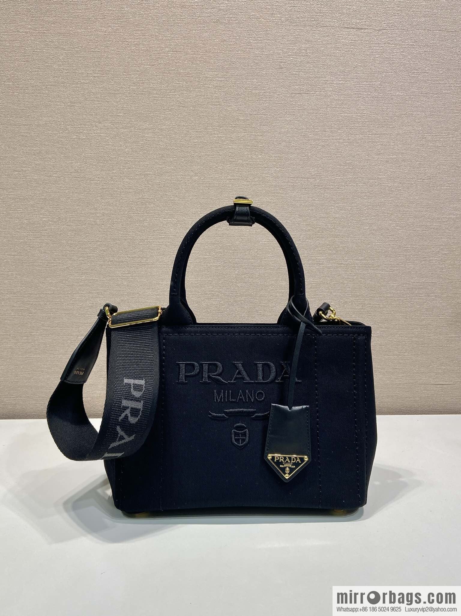 PRADA 🎉 new handbag 🎉 1BG464S 🎉🎉 black