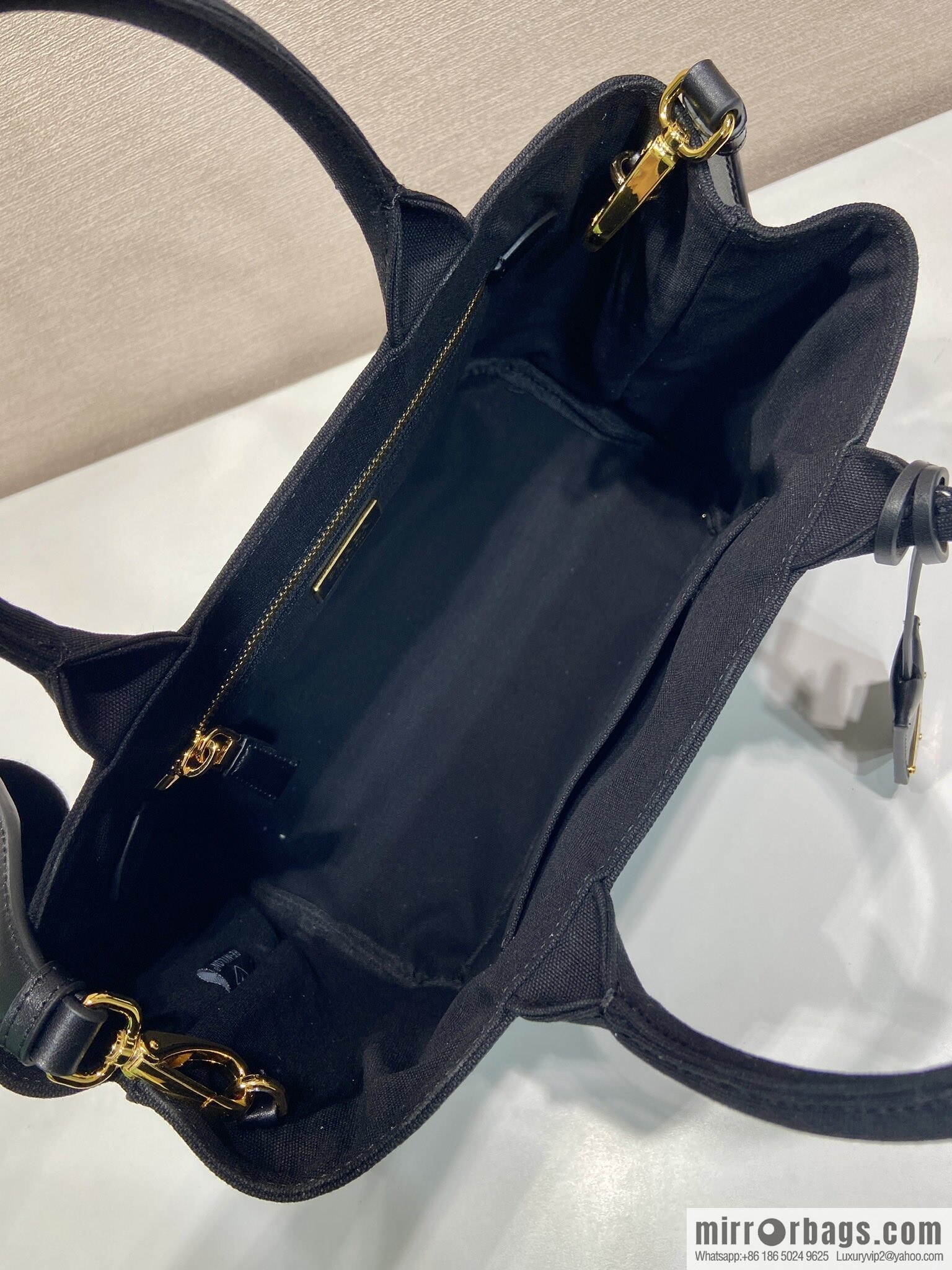 PRADA 🎉 new handbag 🎉 1BG464S 🎉🎉 black