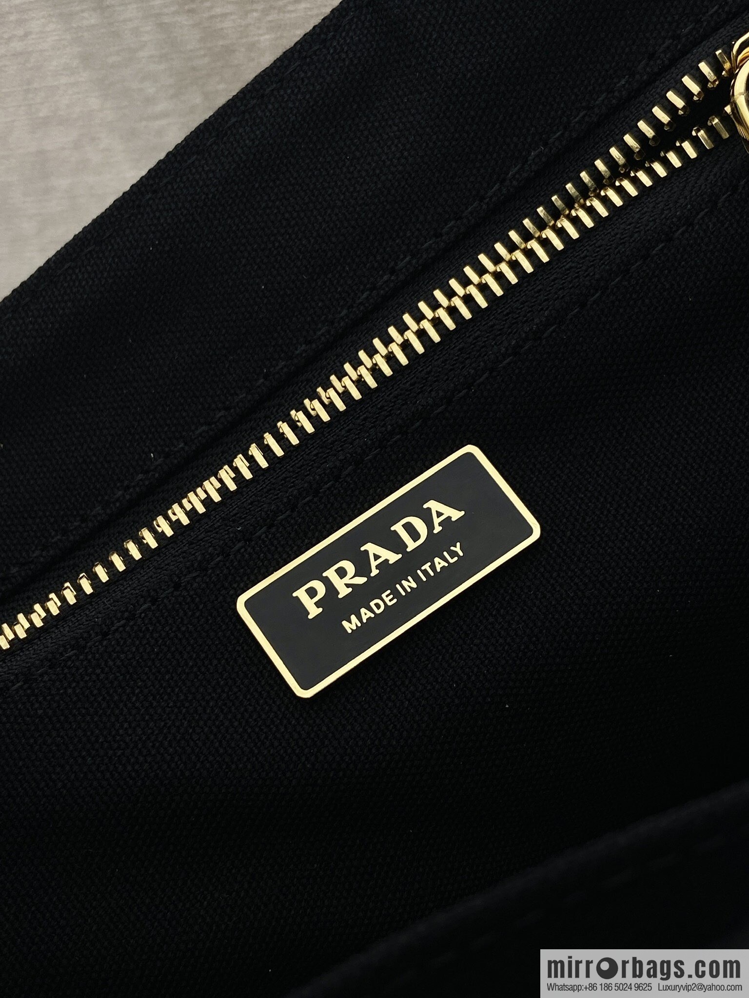 PRADA 🎉 new handbag 🎉 1BG464S 🎉🎉 black
