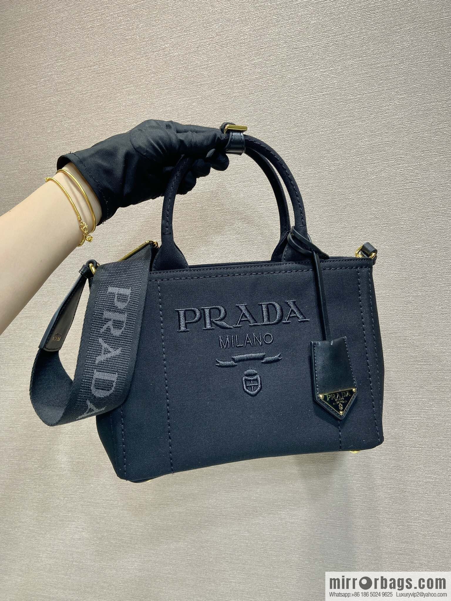 PRADA 🎉 new handbag 🎉 1BG464S 🎉🎉 black