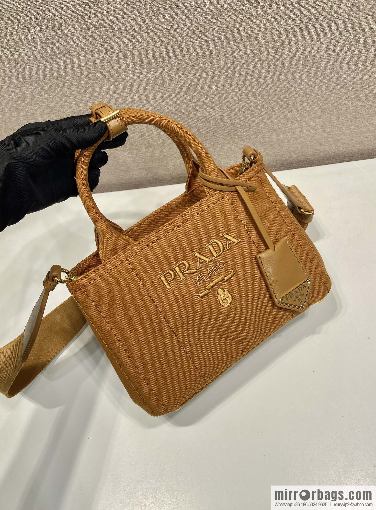 PRADA 🎉 new handbag 🎉 1BA038 mini 🎉🎉 caramel color