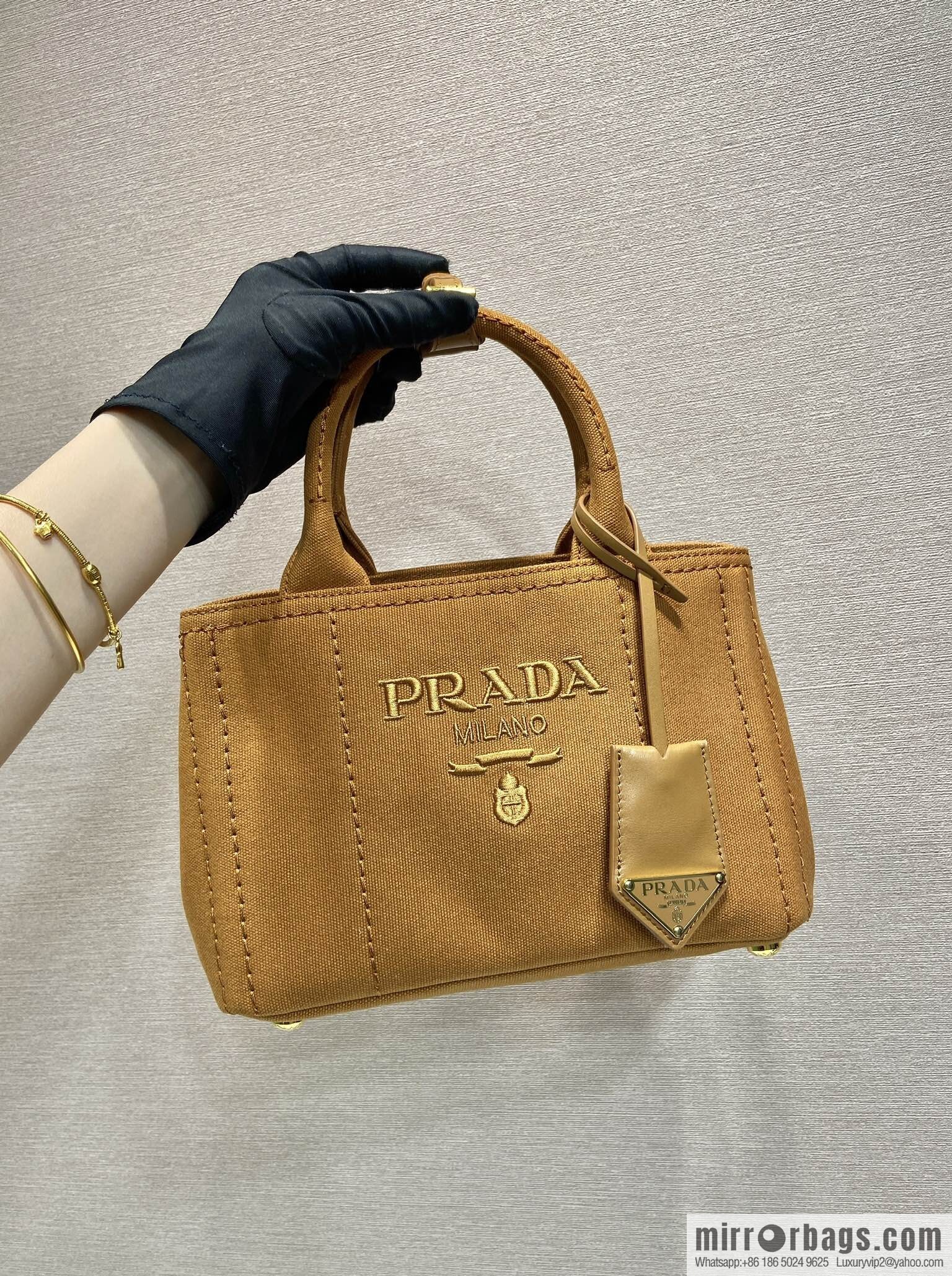 PRADA 🎉 new handbag 🎉 1BA038 mini 🎉🎉 caramel color