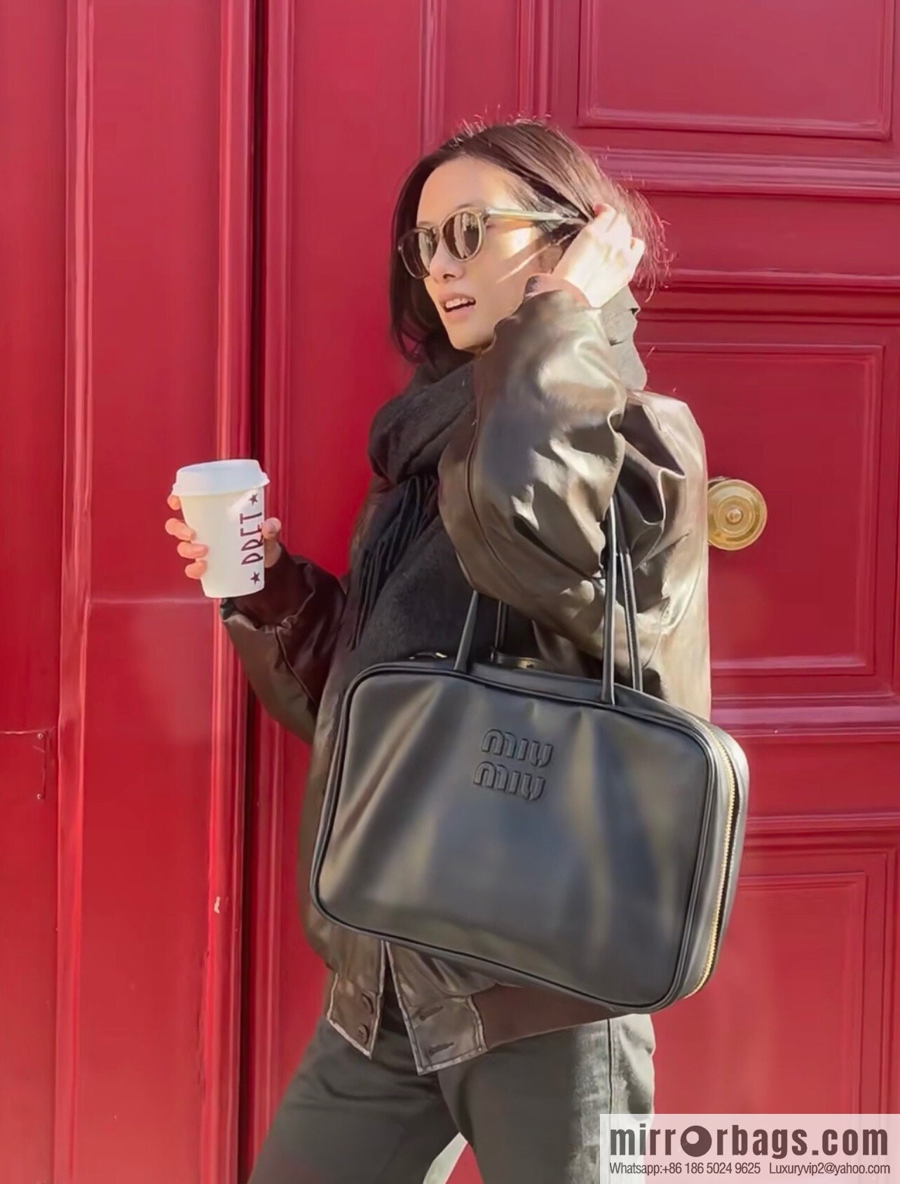 𝐌𝐈𝐔𝐌𝐈𝐔 new upgraded long handle briefcase ✨ 5BB117 black