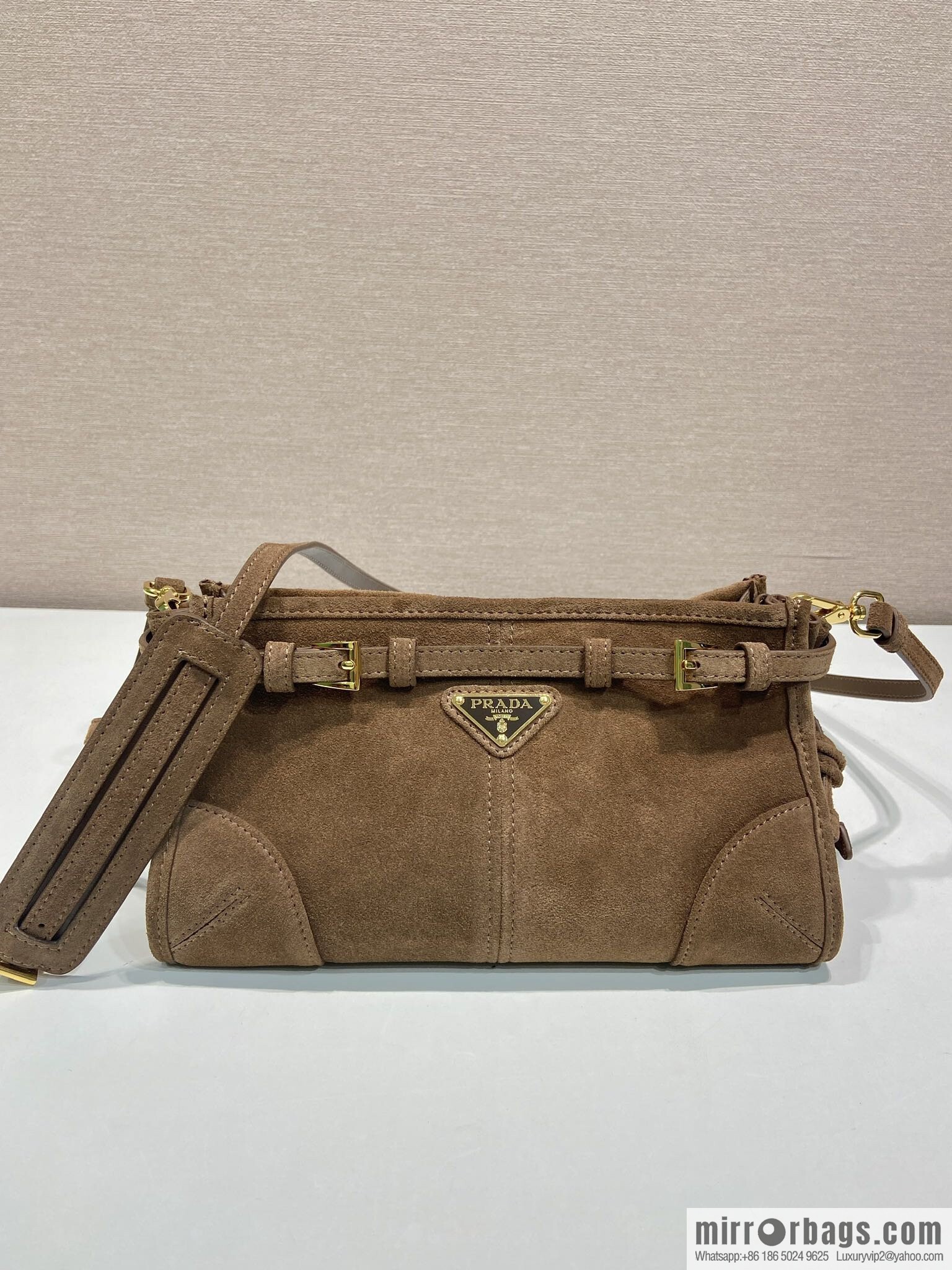 PRADA 🎉 LusSo lf suede 🎉 1BA215 crossbody bag🎉