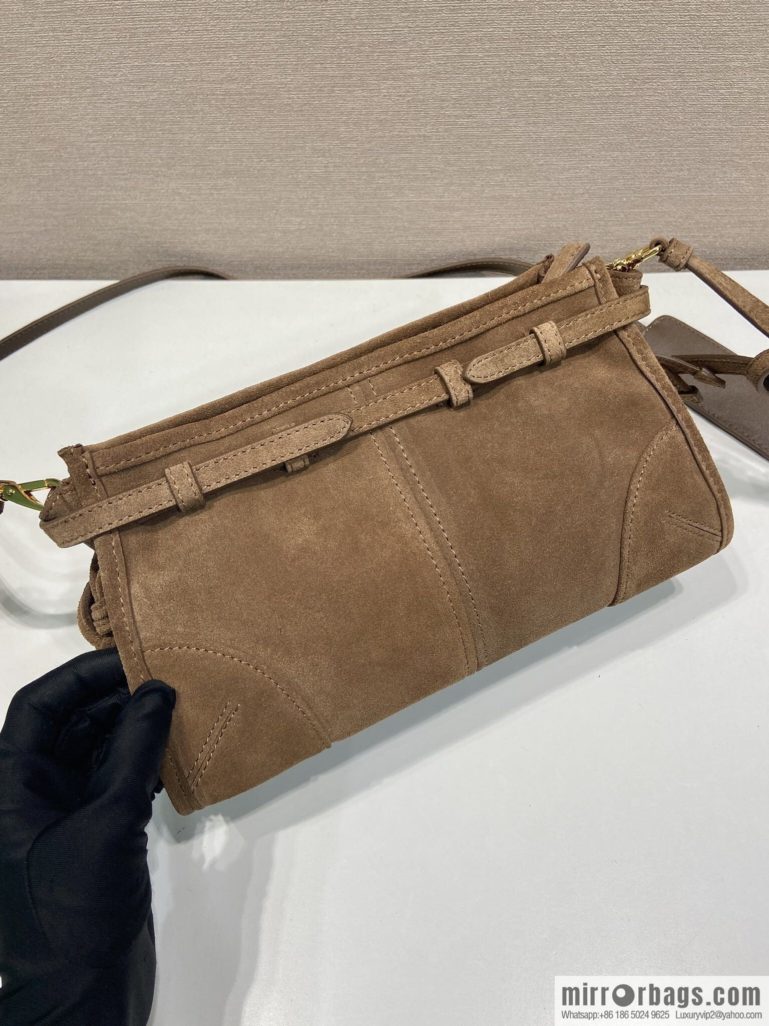 PRADA 🎉 LusSo lf suede 🎉 1BA215 crossbody bag🎉