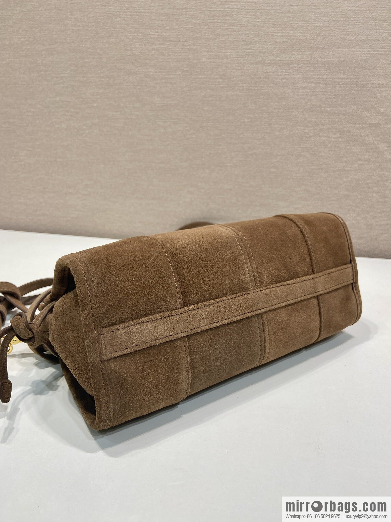 PRADA 🎉 LusSo lf suede 🎉 1BA215 crossbody bag🎉