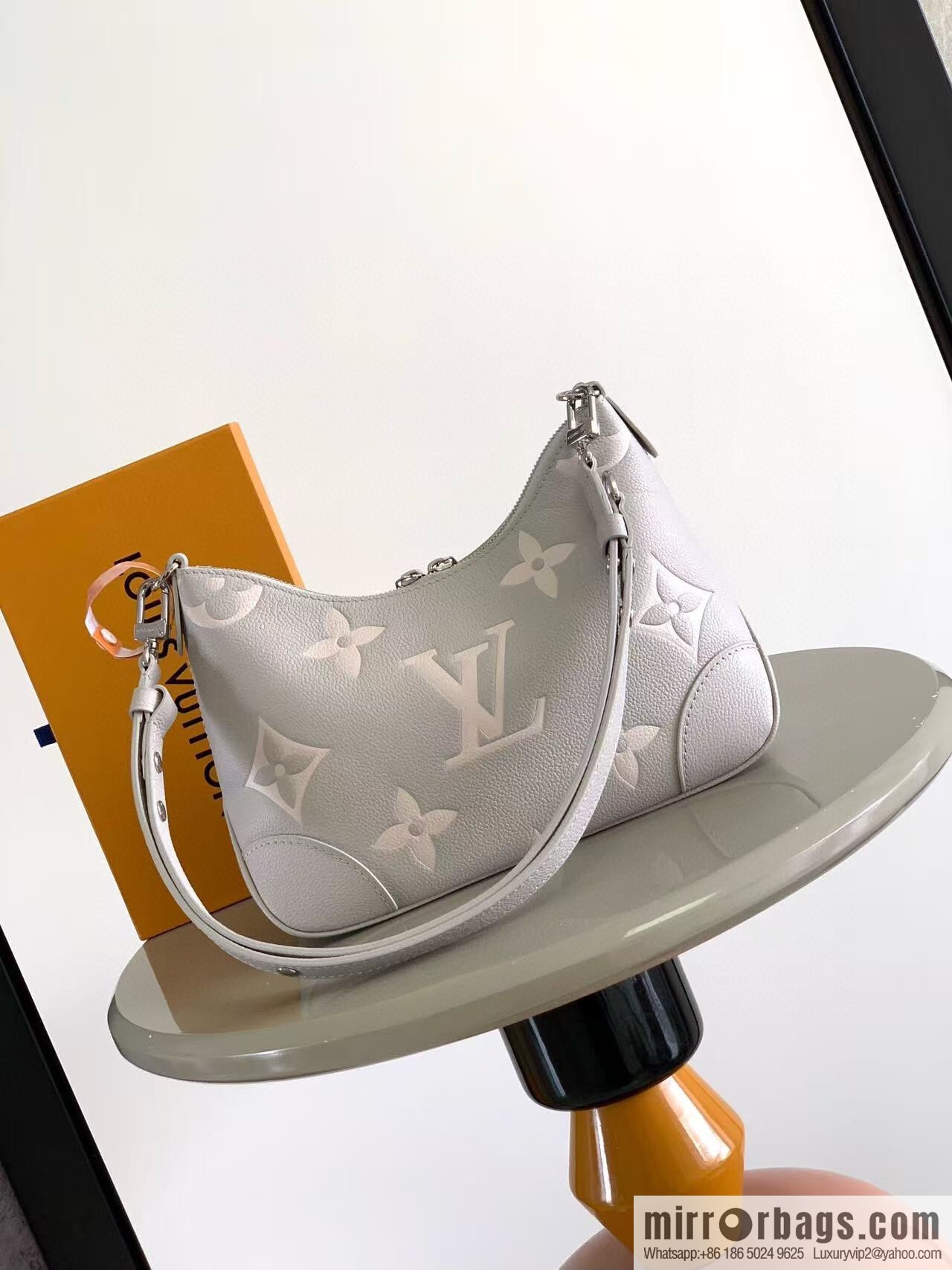 LV M14211 NEW Boulogne