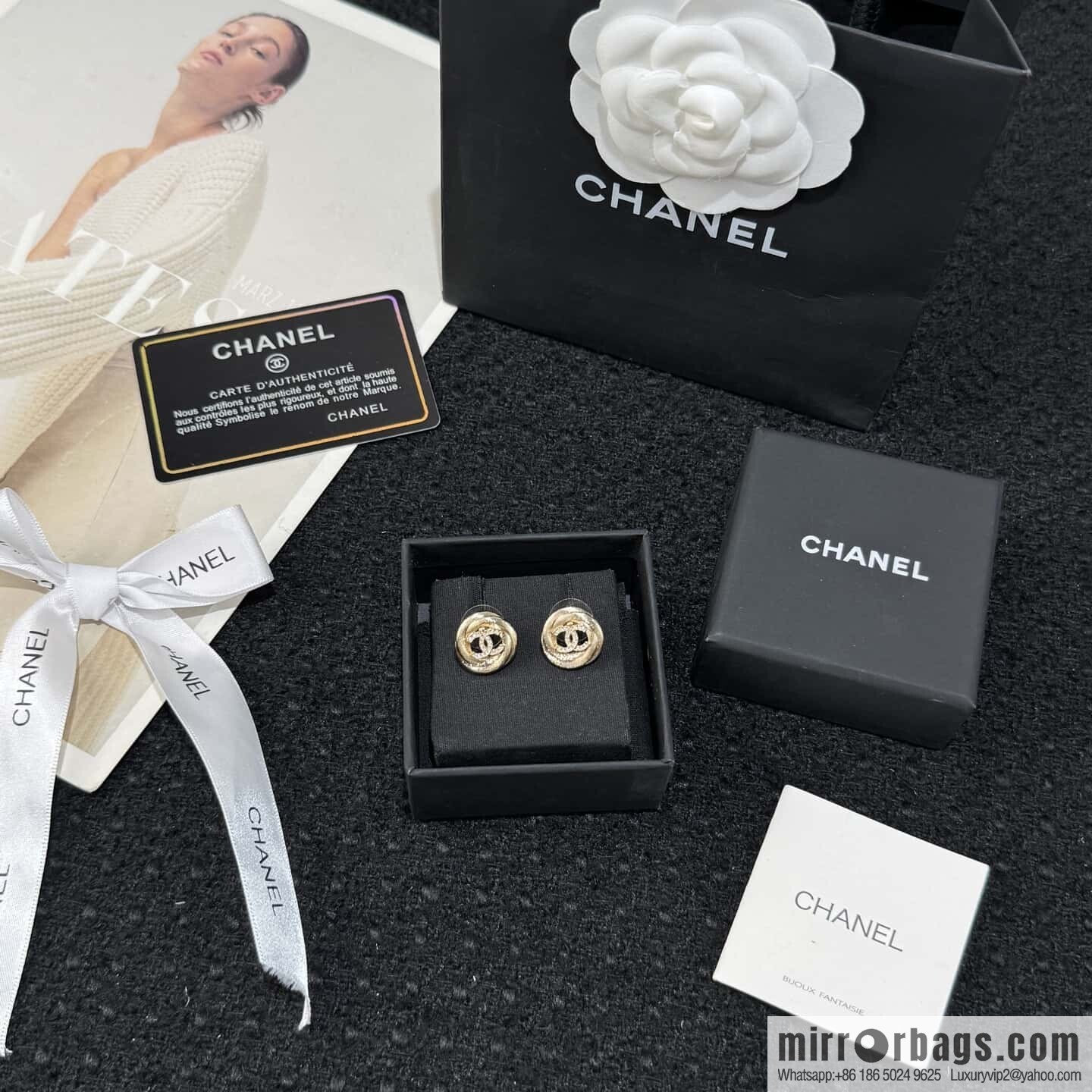 ❗️New ❗️☀️ New ☑️ Chanel gold full diamond double c stud earrings ☀️